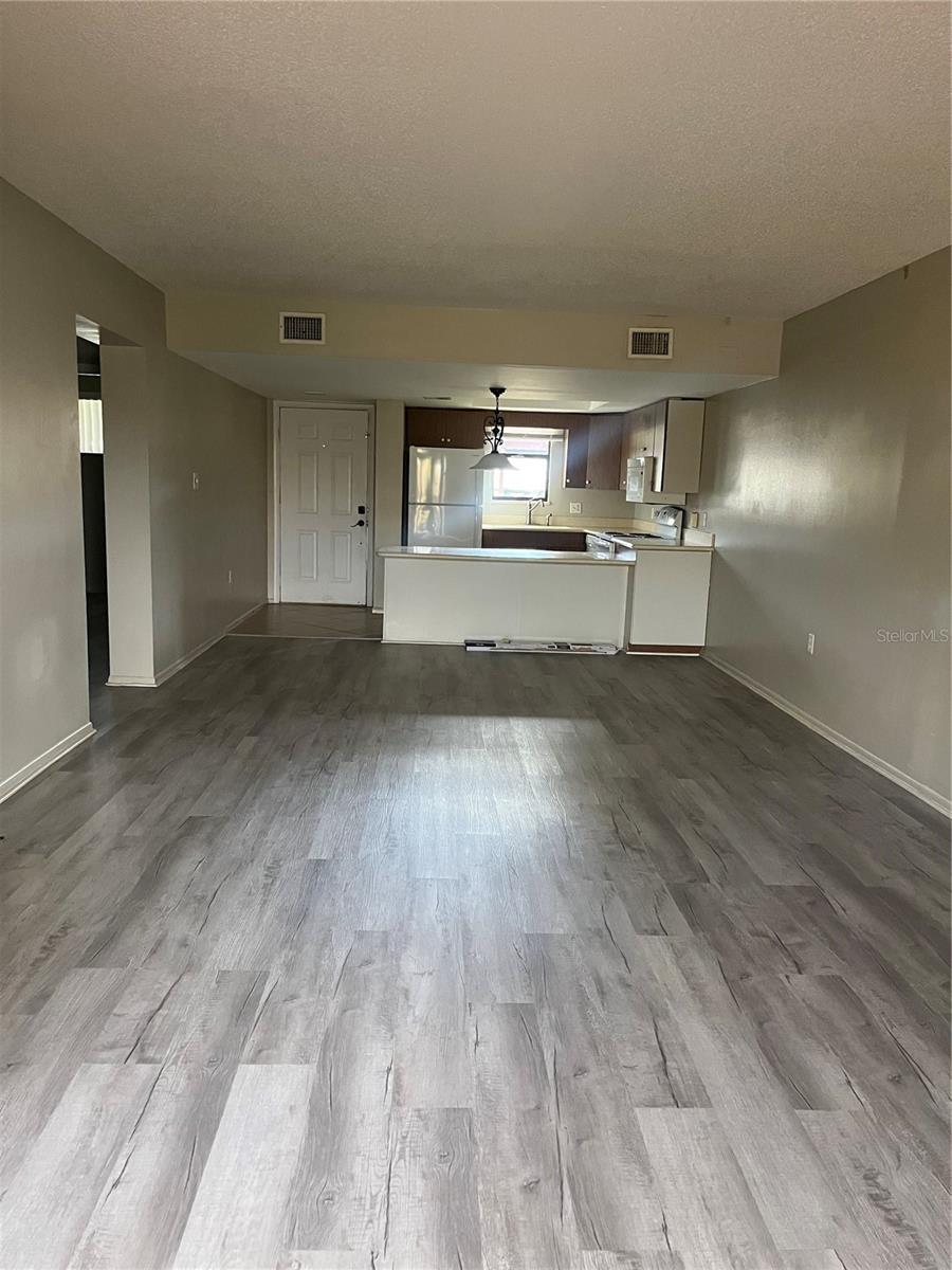 4300 Baywood Blvd #b105 Property Photo 2