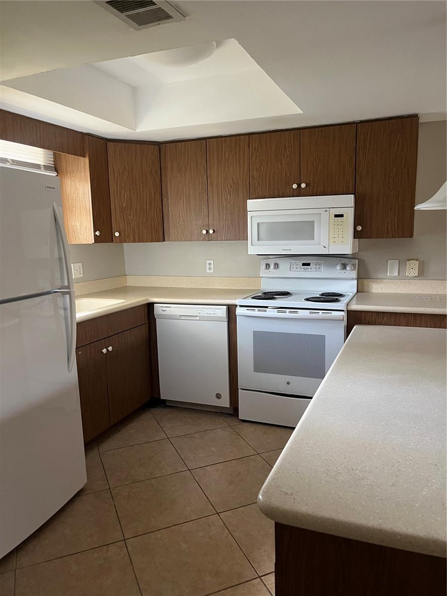 4300 Baywood Blvd #b105 Property Photo 3