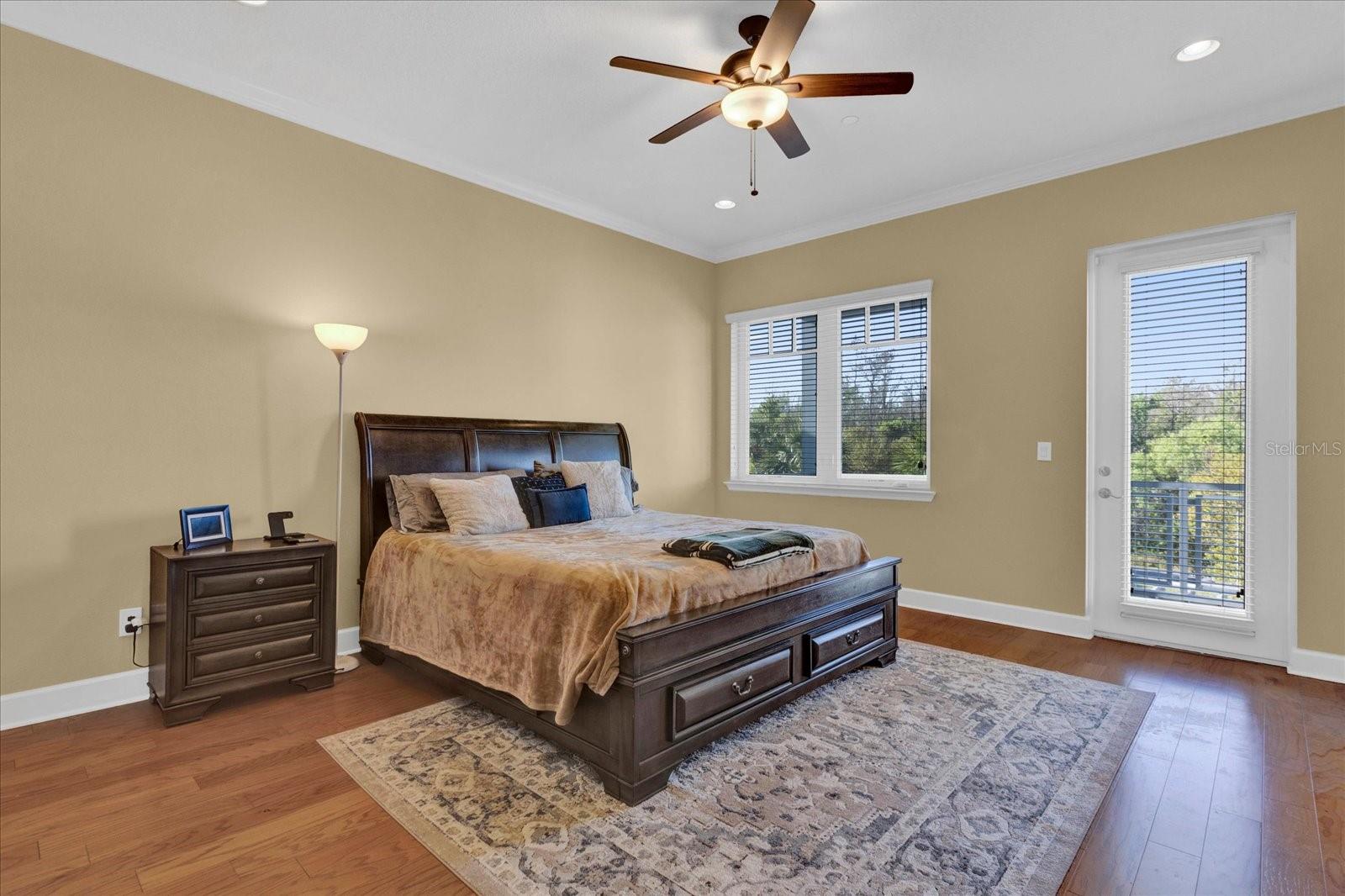9219 Laureate Blvd Property Photo 12