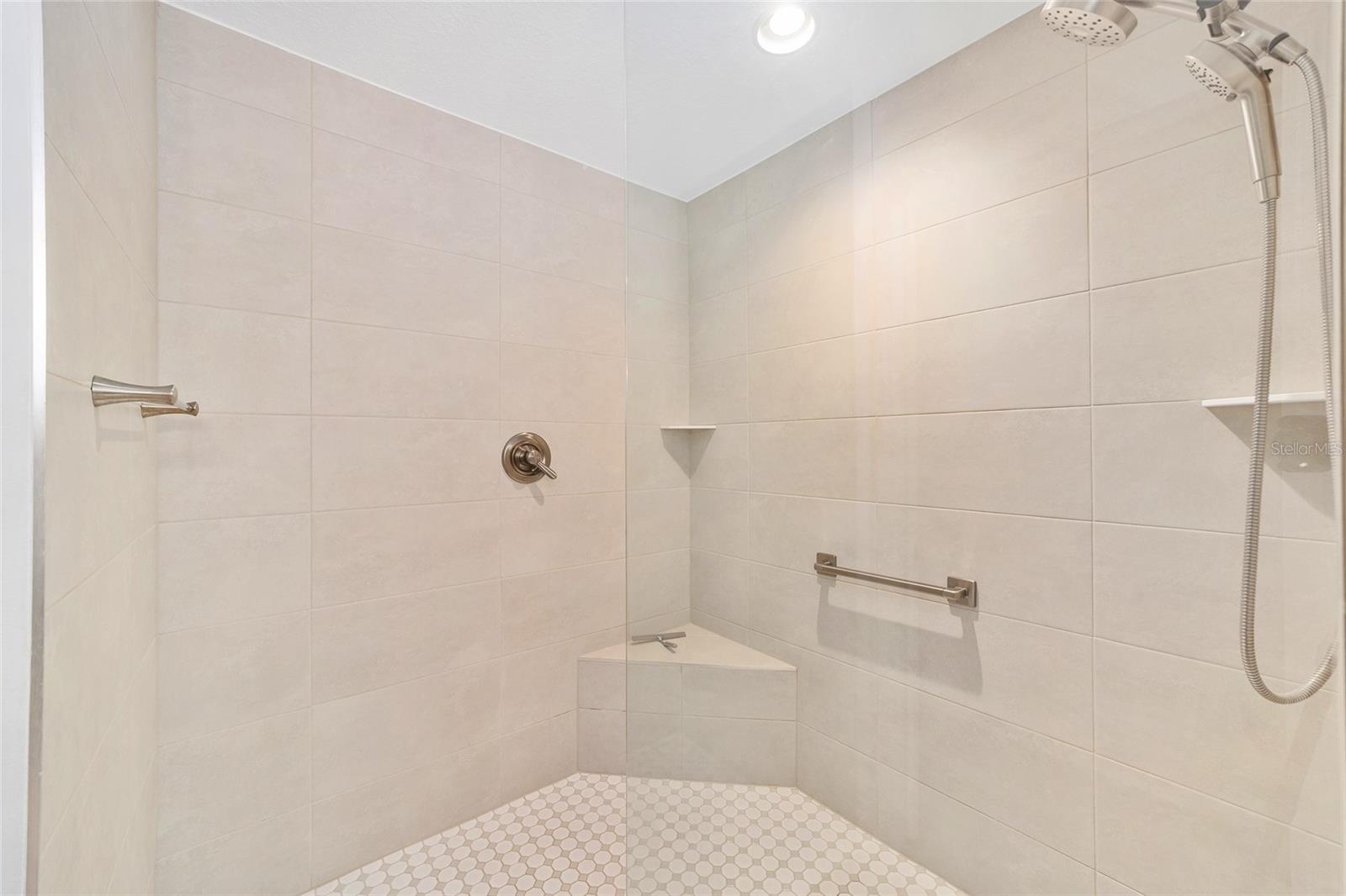 6557 Mcknight Loop Property Photo 34