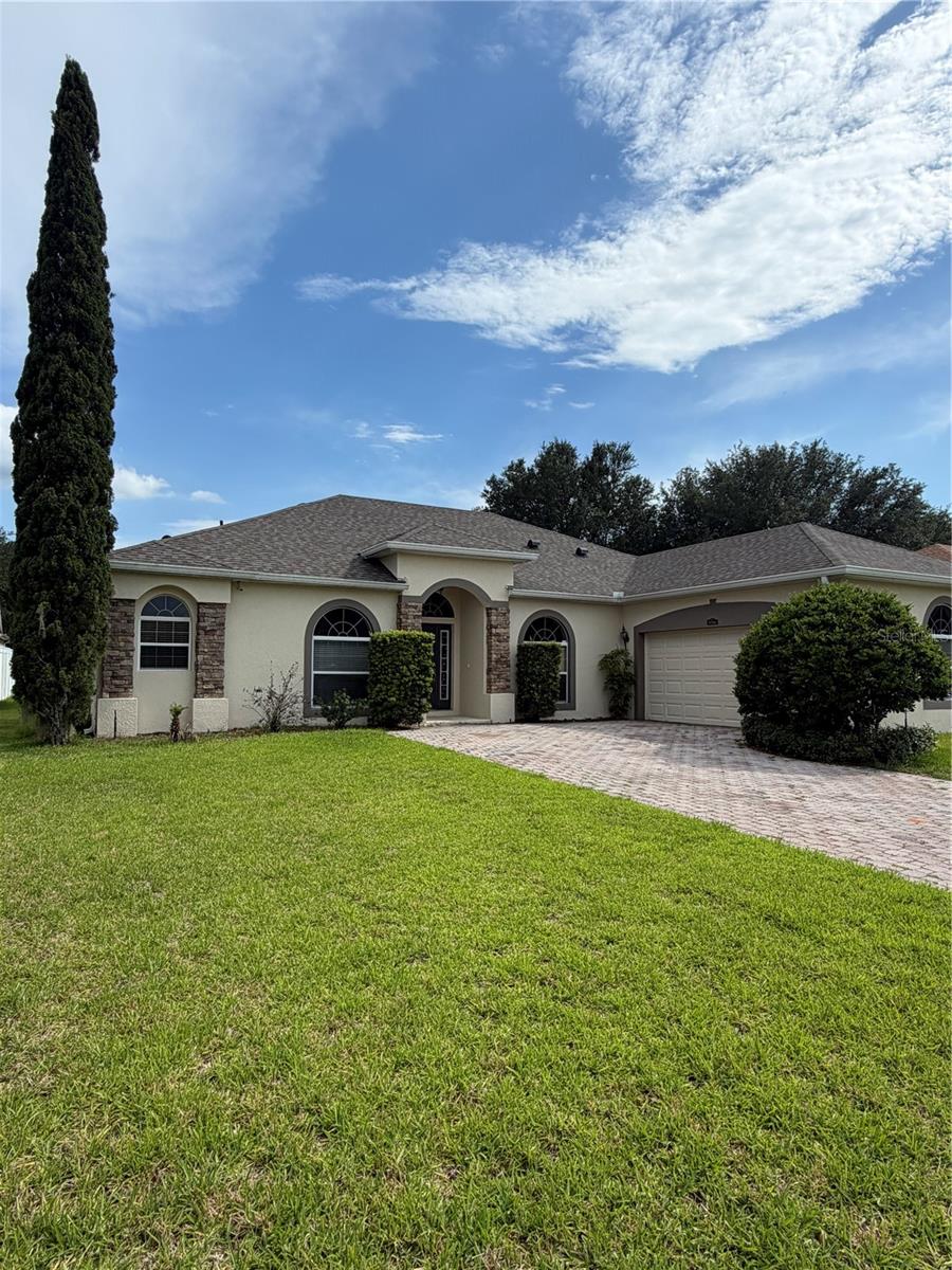 4916 Cape Hatteras Dr Property Photo 1