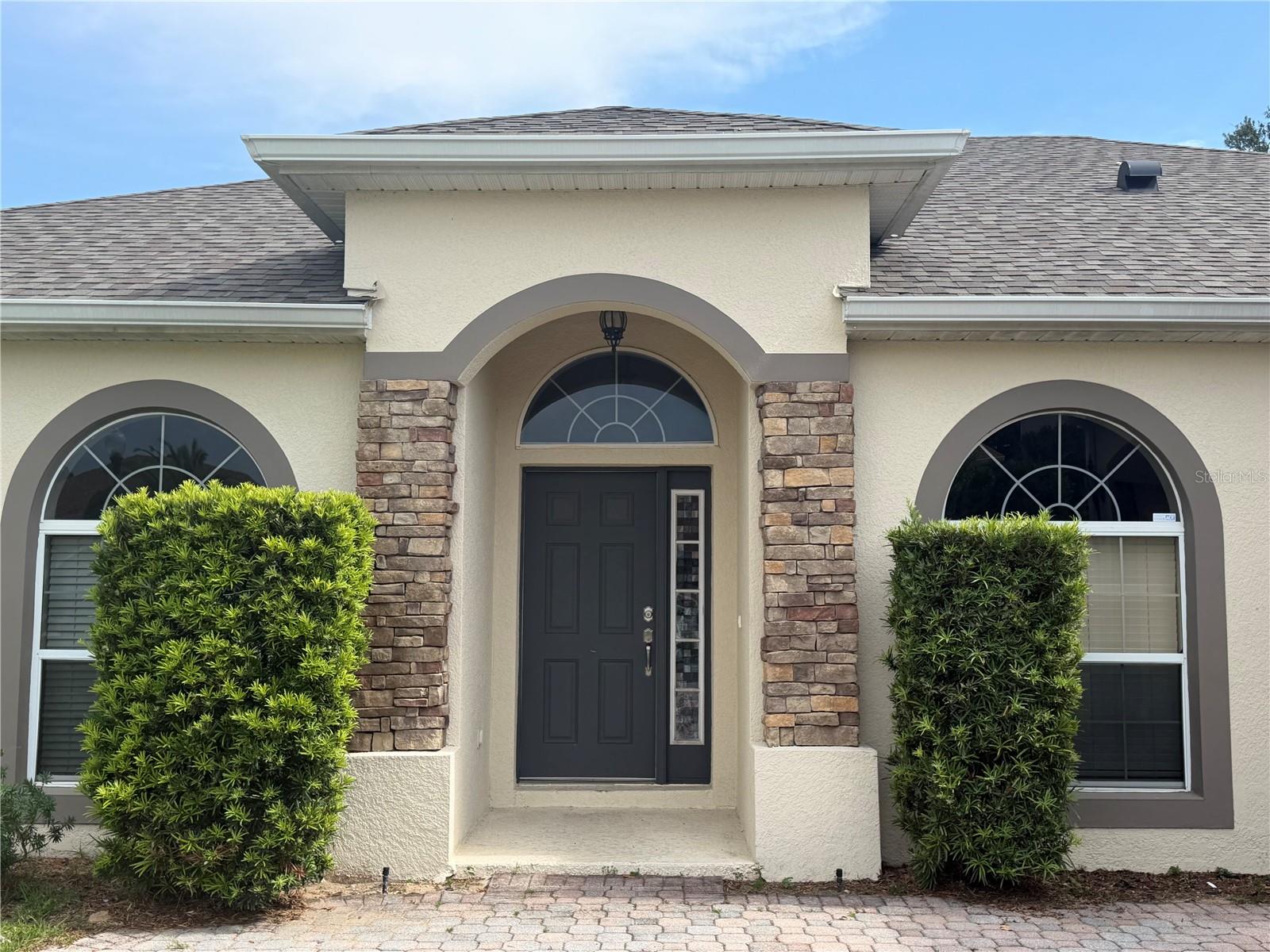 4916 Cape Hatteras Dr Property Photo 4