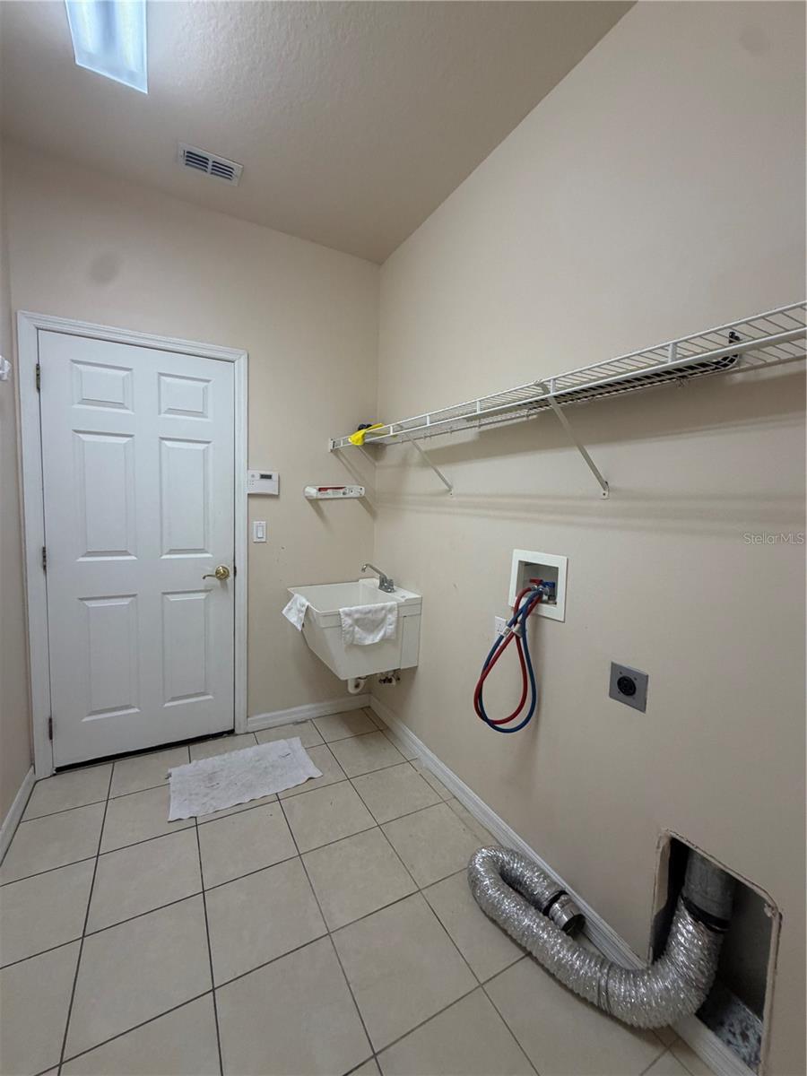 4916 Cape Hatteras Dr Property Photo 16