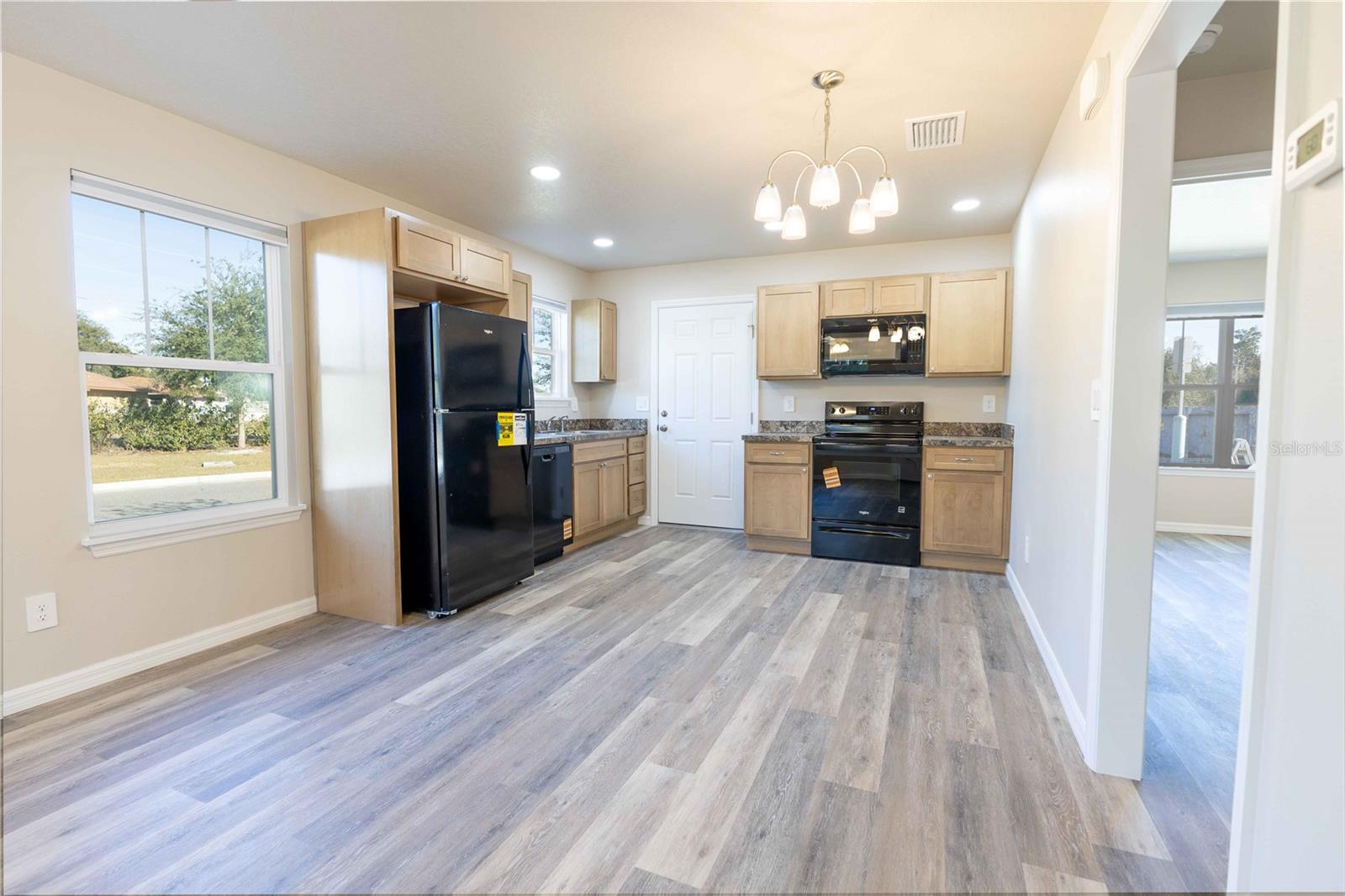 1342 Cottage Cir Property Photo 8