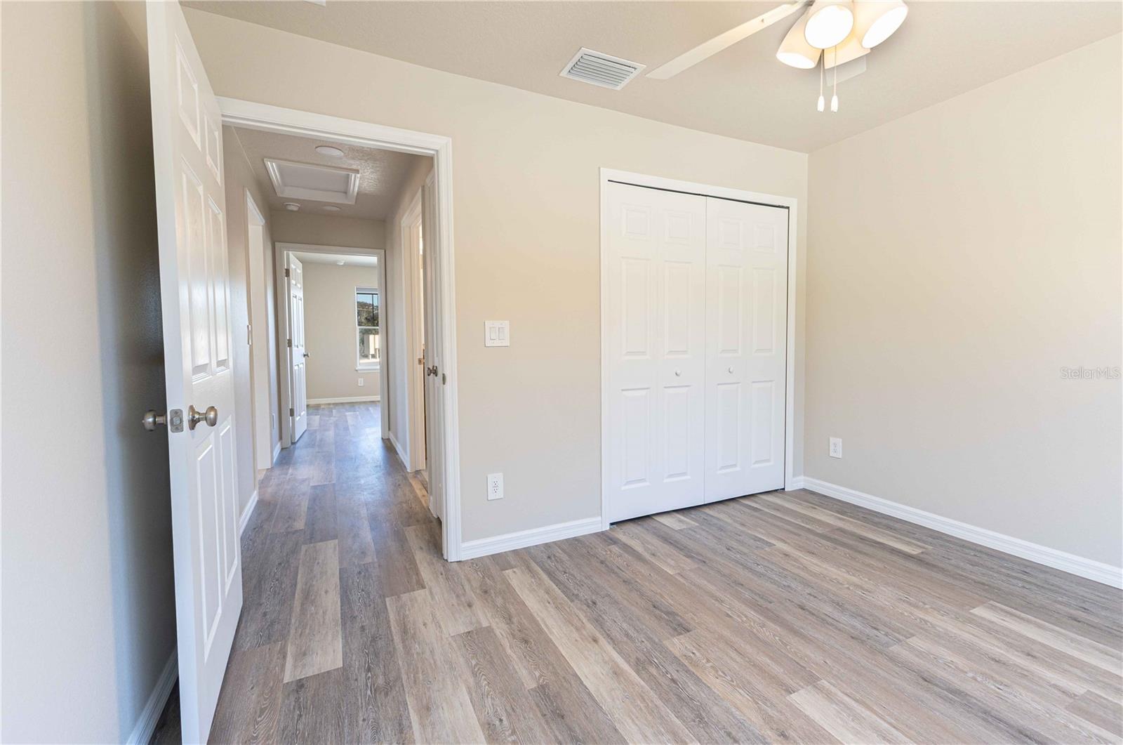 1342 Cottage Cir Property Photo 13