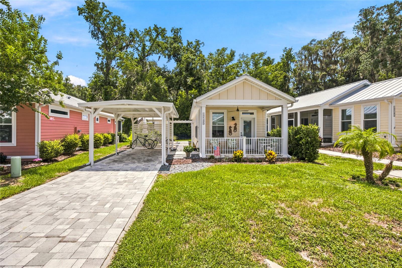 12145 Grand Oak Ln Property Photo 1