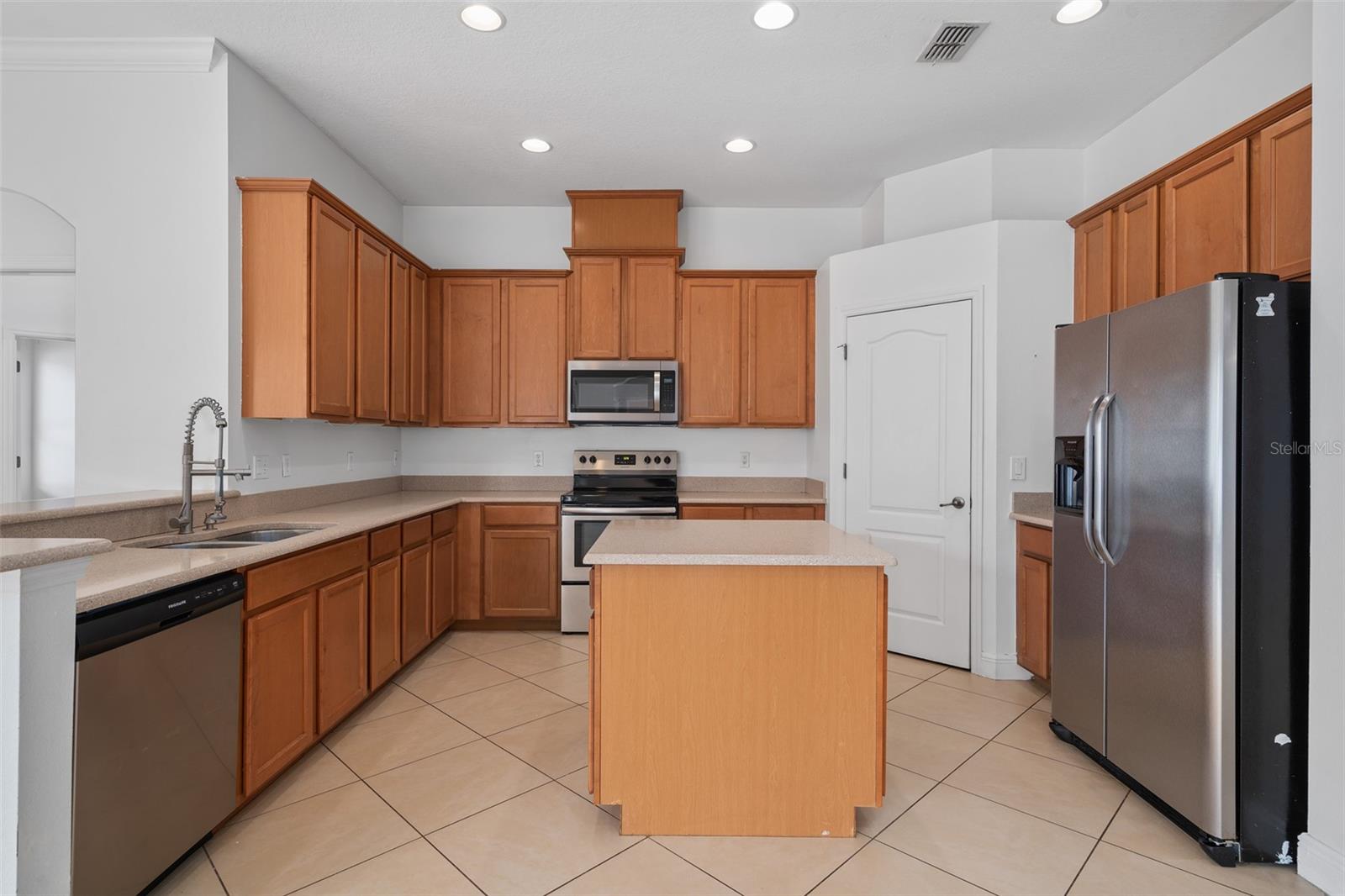 1642 Chandelle Ln Property Photo 18