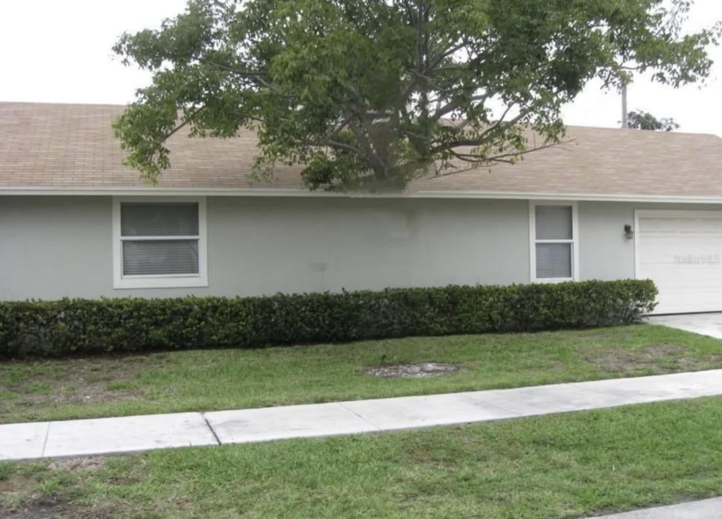 1209 S Dixie Hwy Property Photo 3
