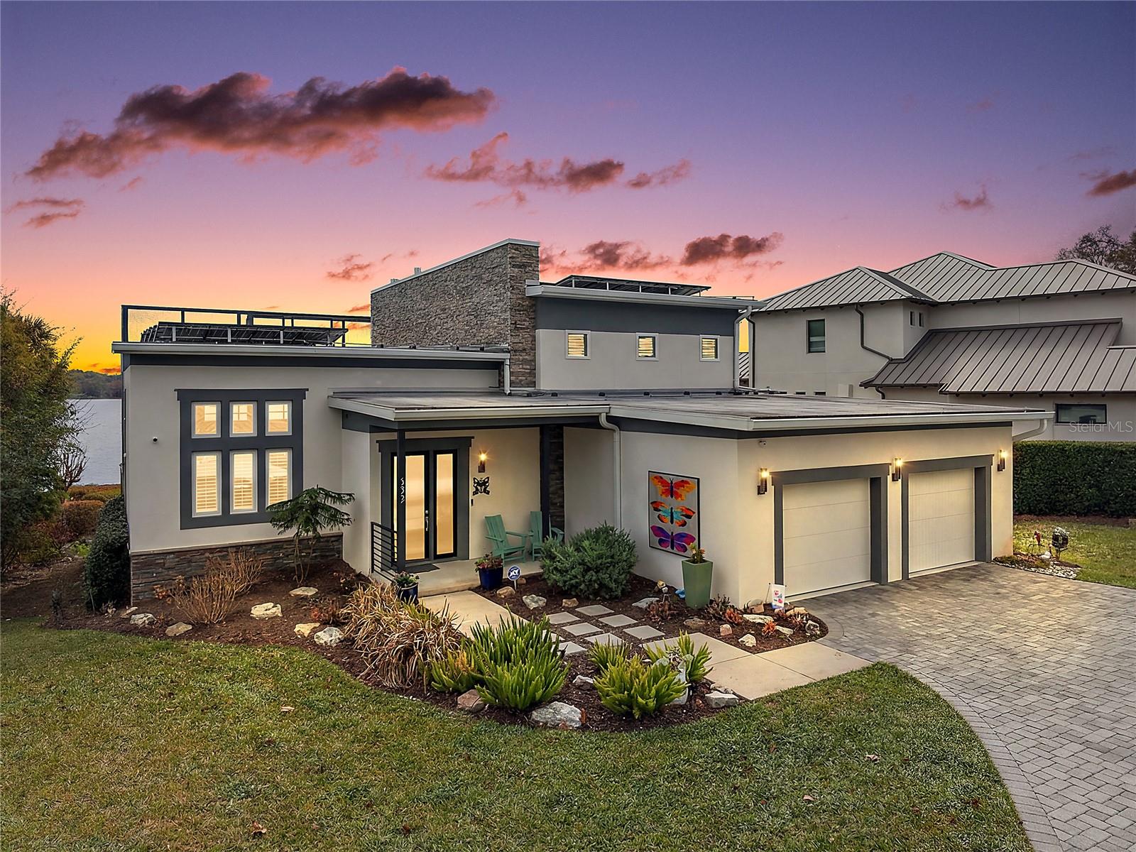 1535 Sunset Cir Property Photo