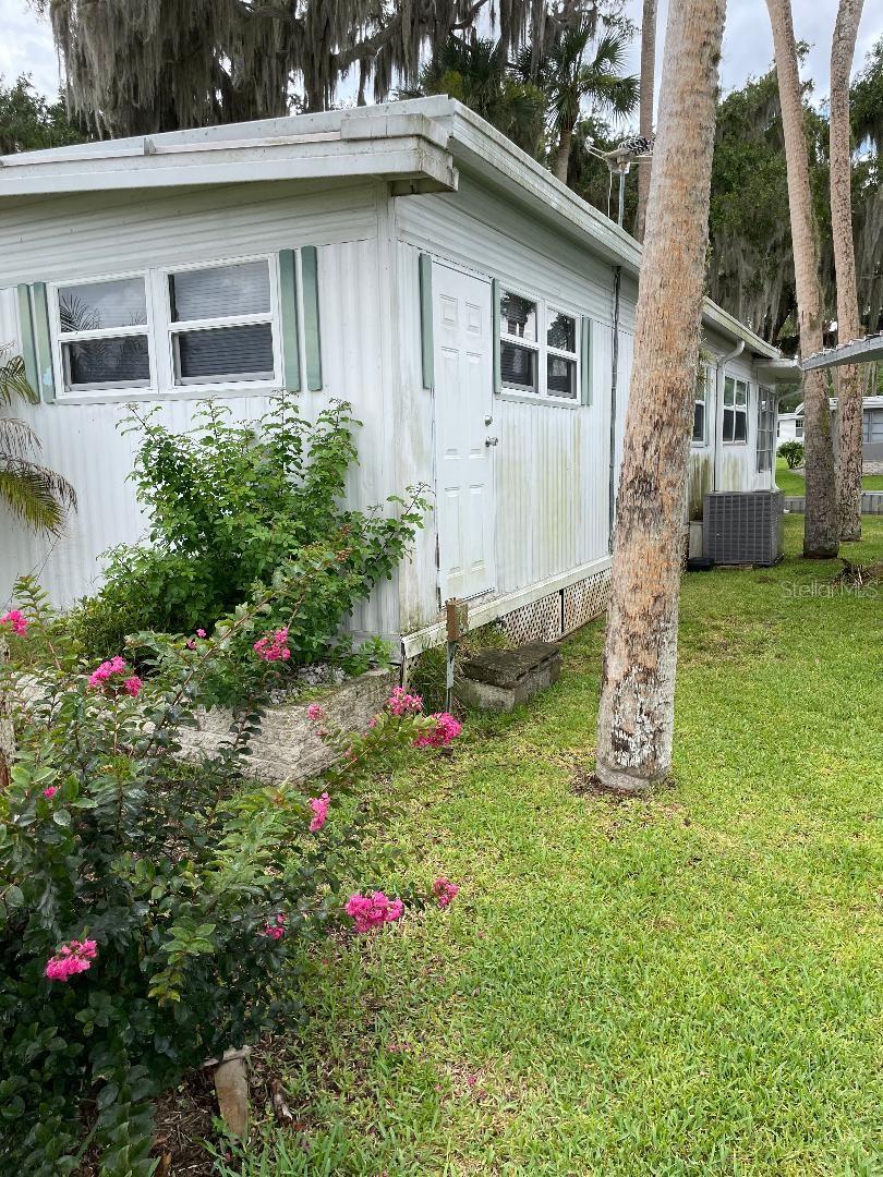 112 Palm Dr #b Property Photo 5