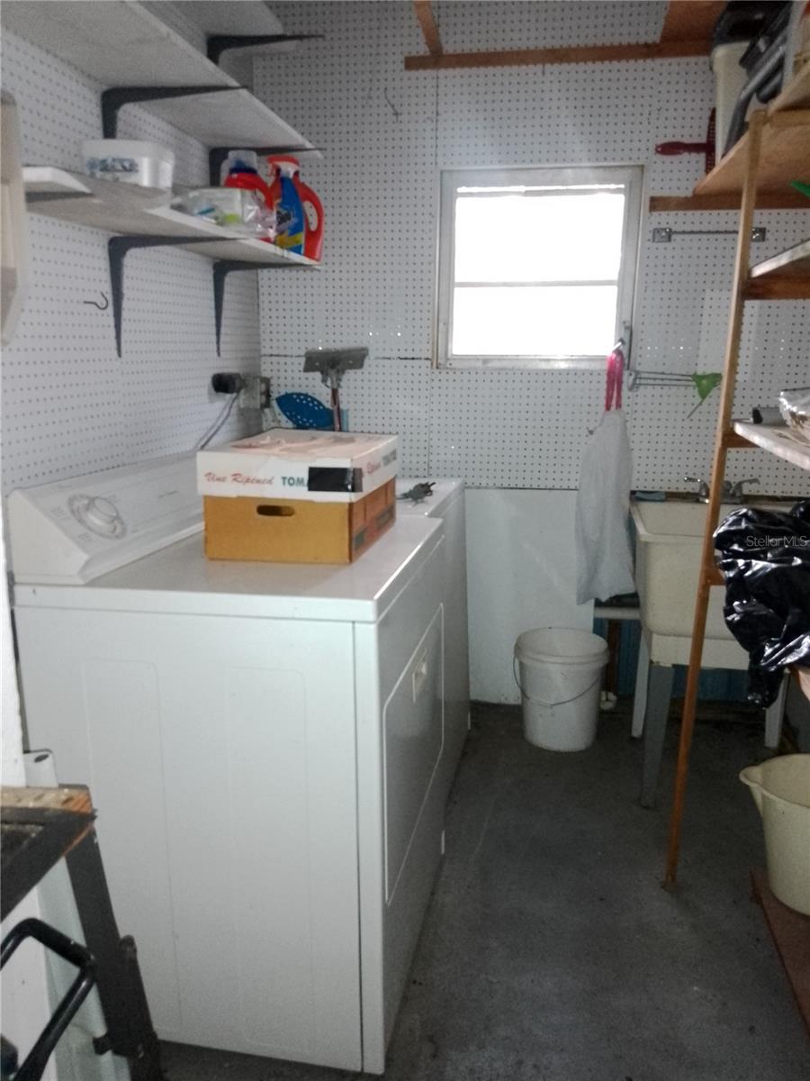 112 Palm Dr #b Property Photo 23