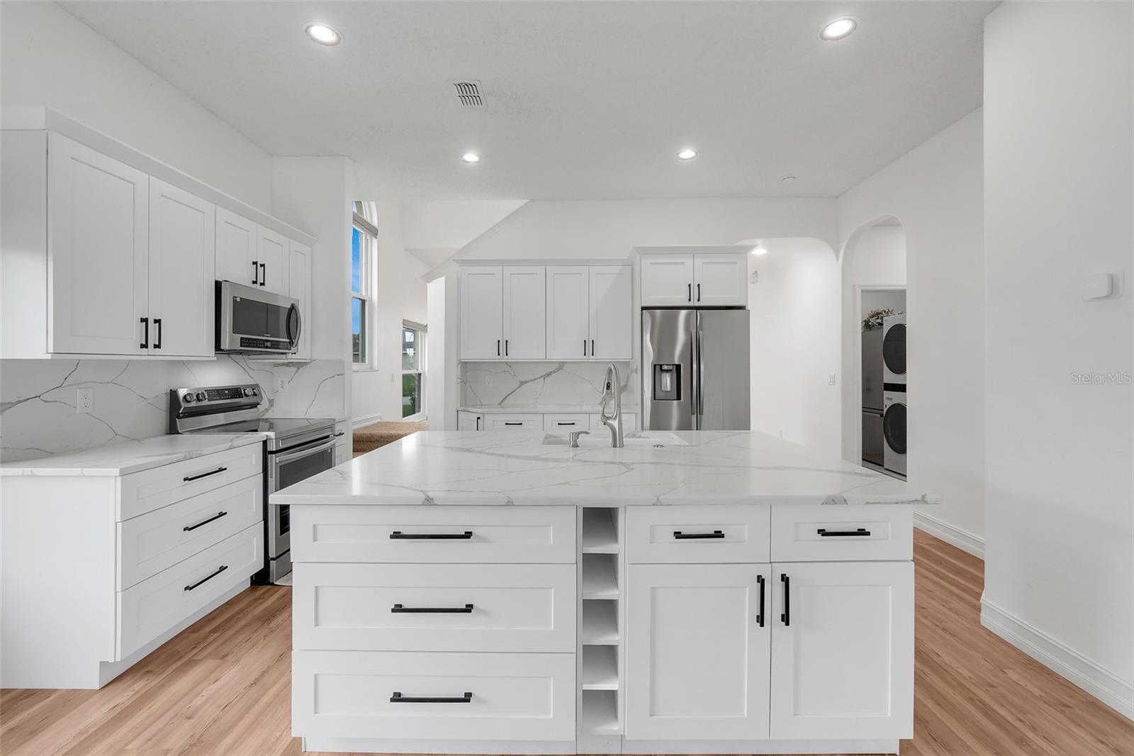 16740 Glenbrook Blvd Property Photo 16