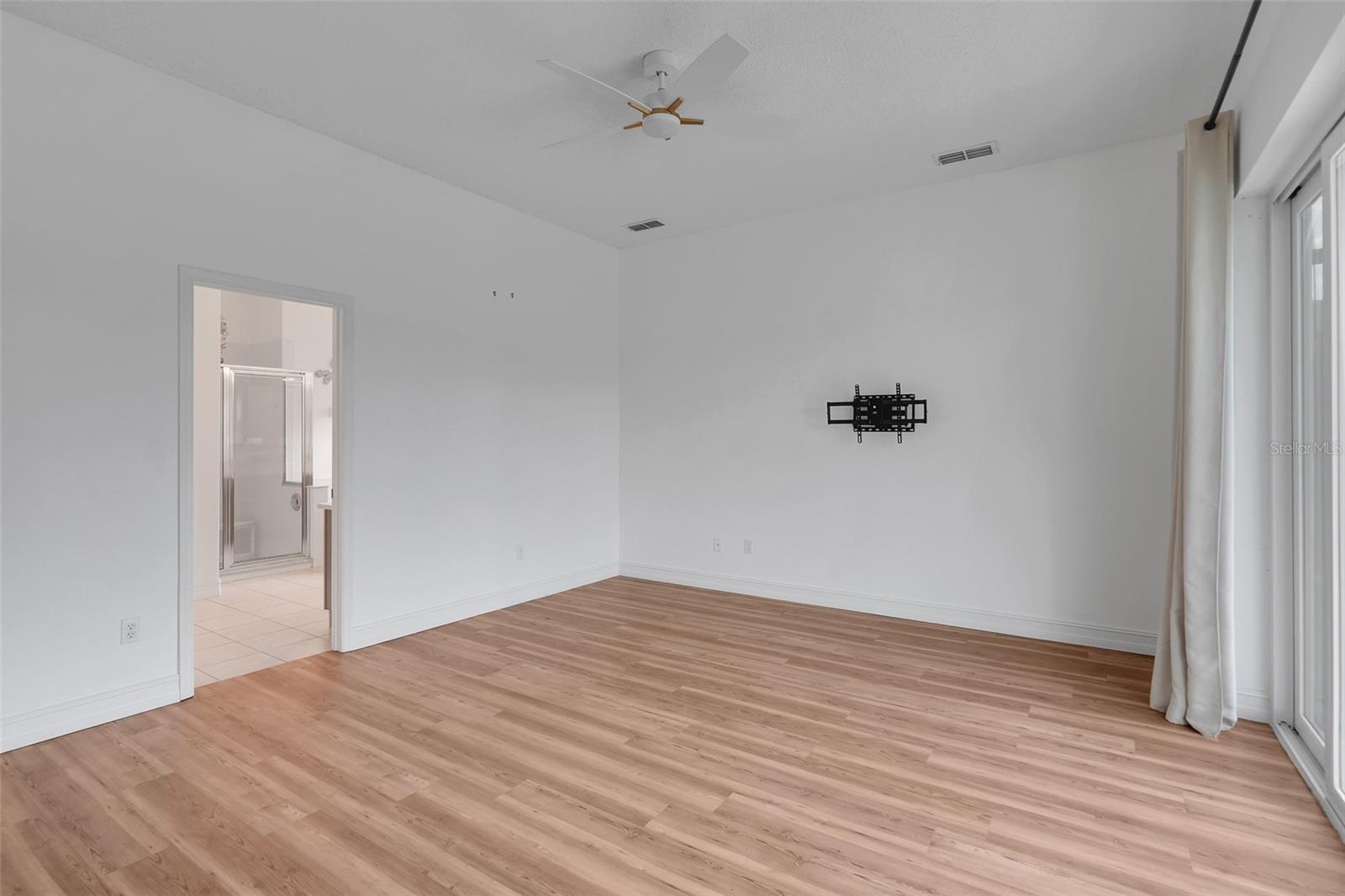 16740 Glenbrook Blvd Property Photo 24