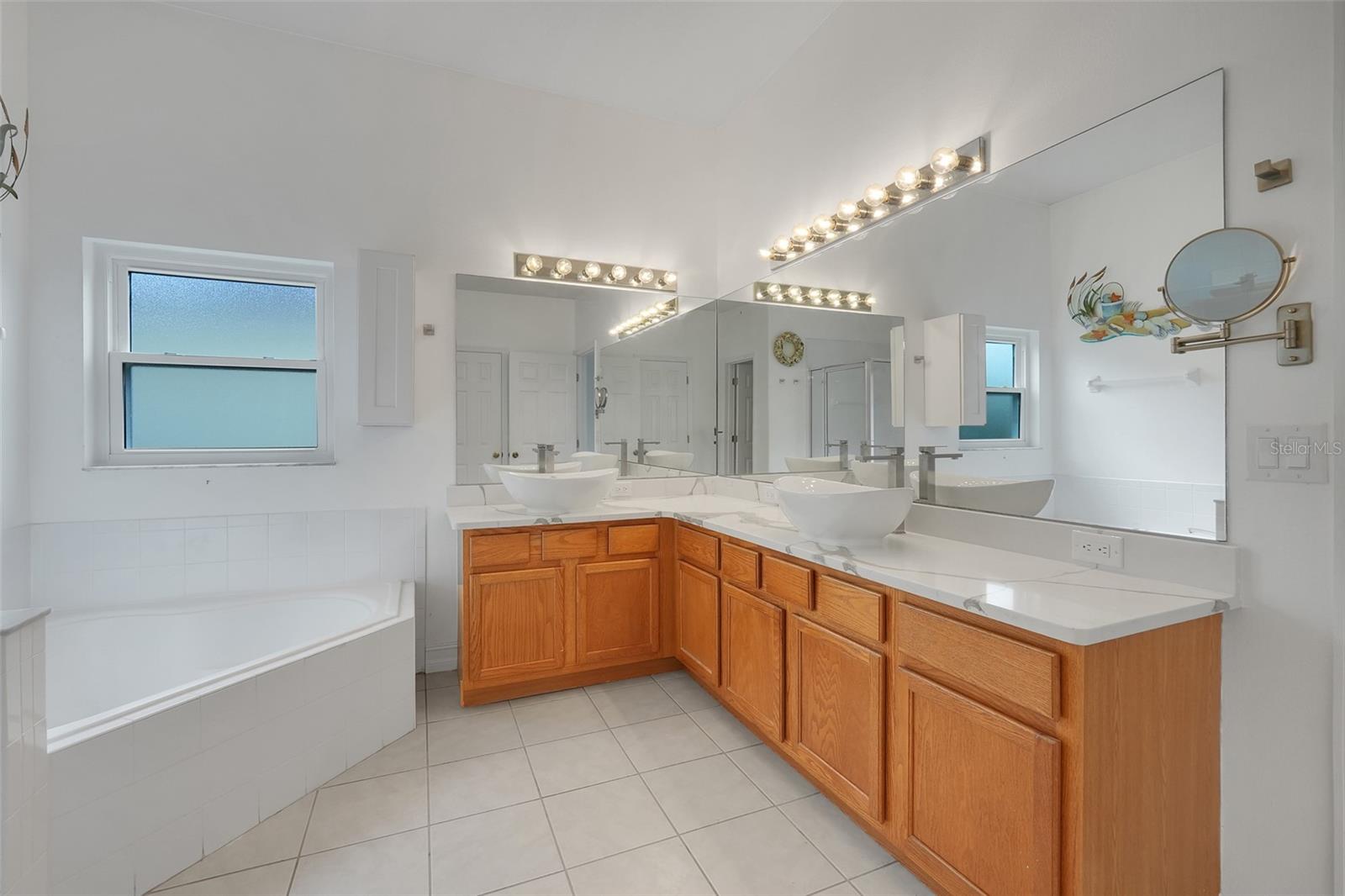 16740 Glenbrook Blvd Property Photo 27