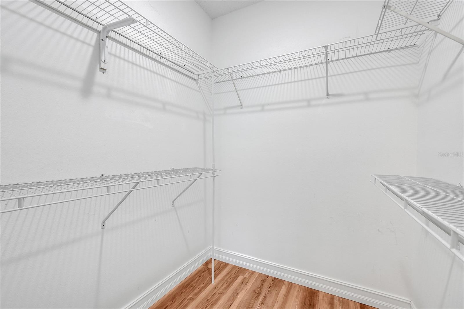 16740 Glenbrook Blvd Property Photo 29