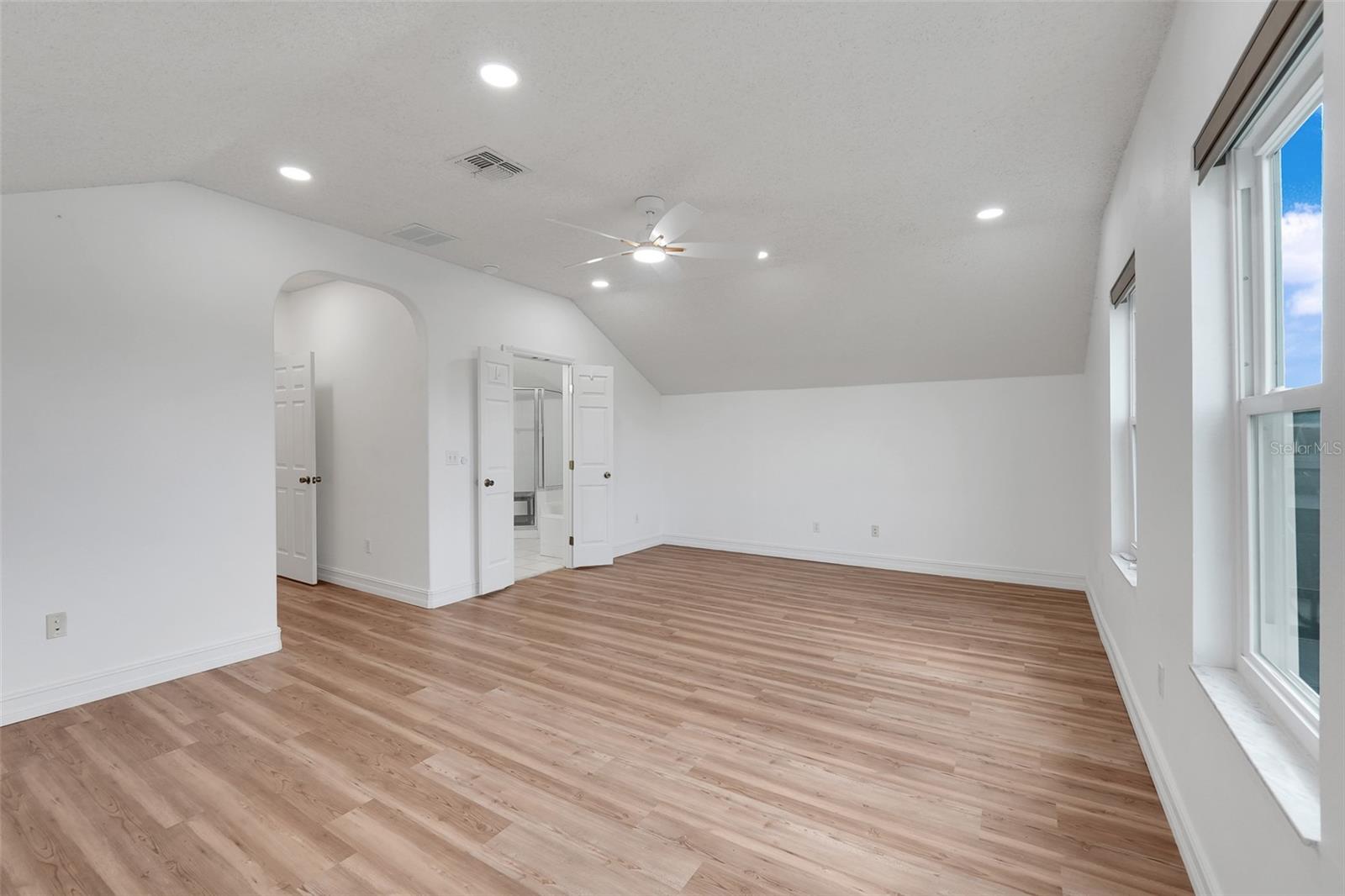 16740 Glenbrook Blvd Property Photo 36
