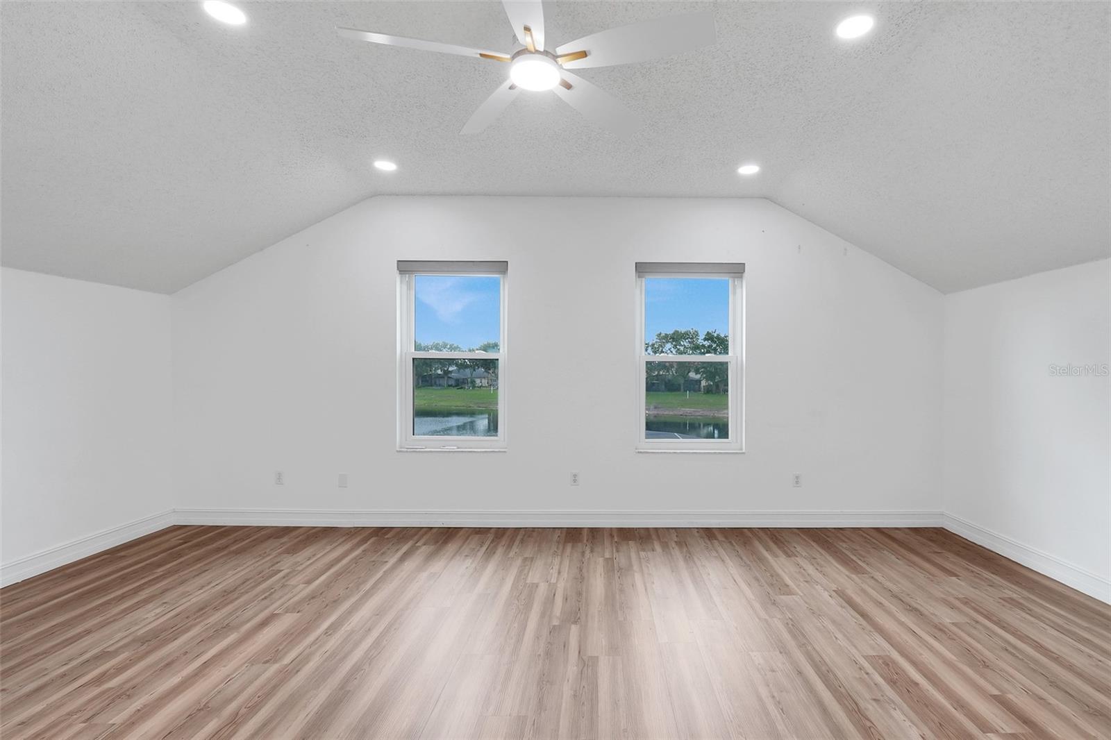 16740 Glenbrook Blvd Property Photo 39