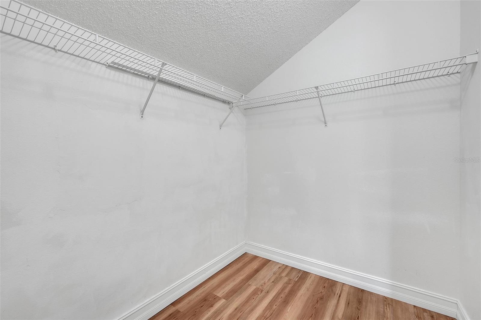 16740 Glenbrook Blvd Property Photo 42