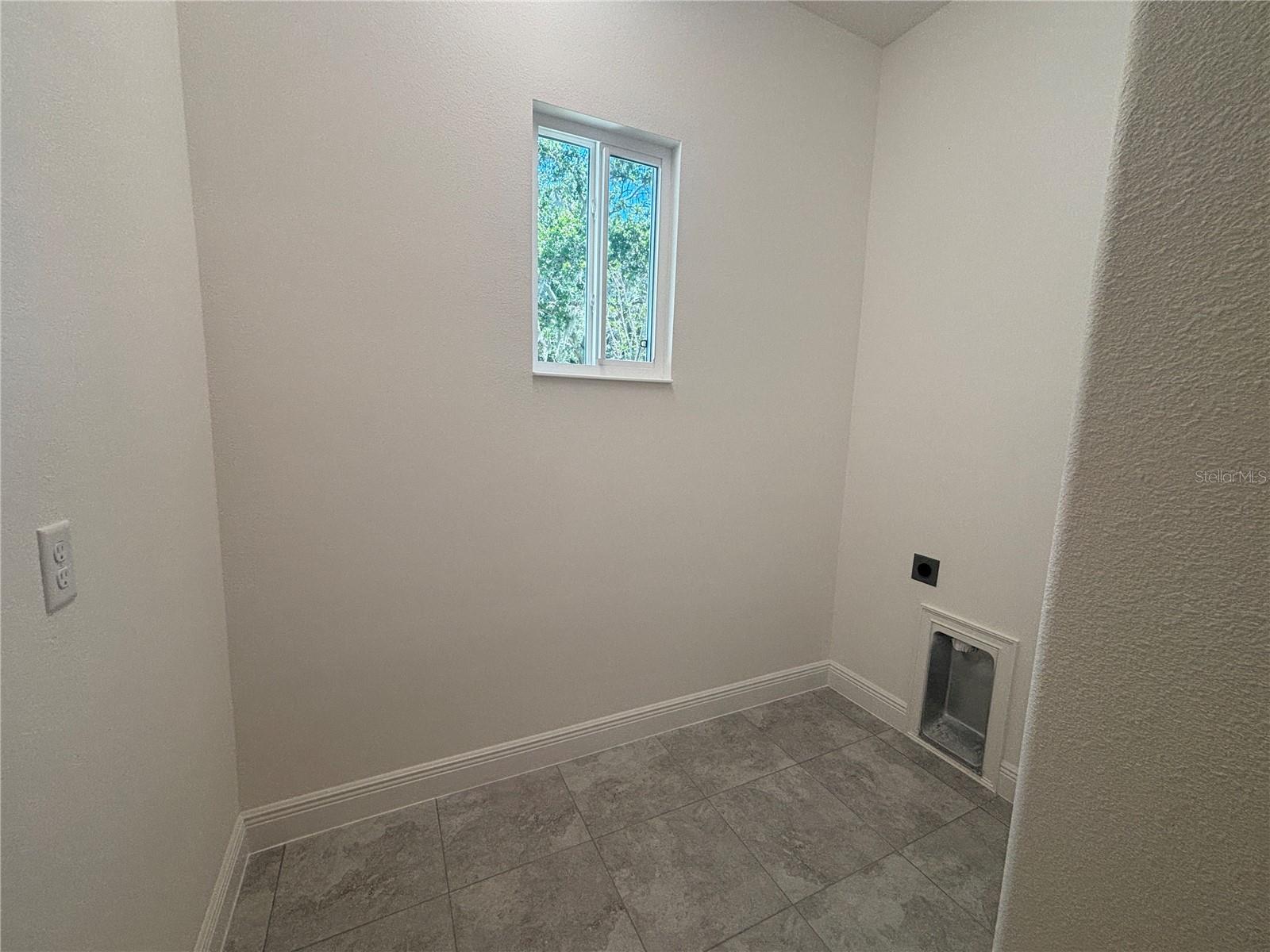 5540 Saddleback Ct Property Photo 12