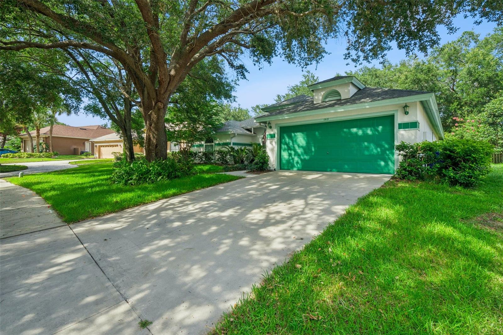 1515 Acropolis Cir Property Photo 3