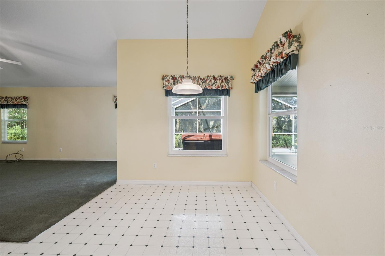 1515 Acropolis Cir Property Photo 10