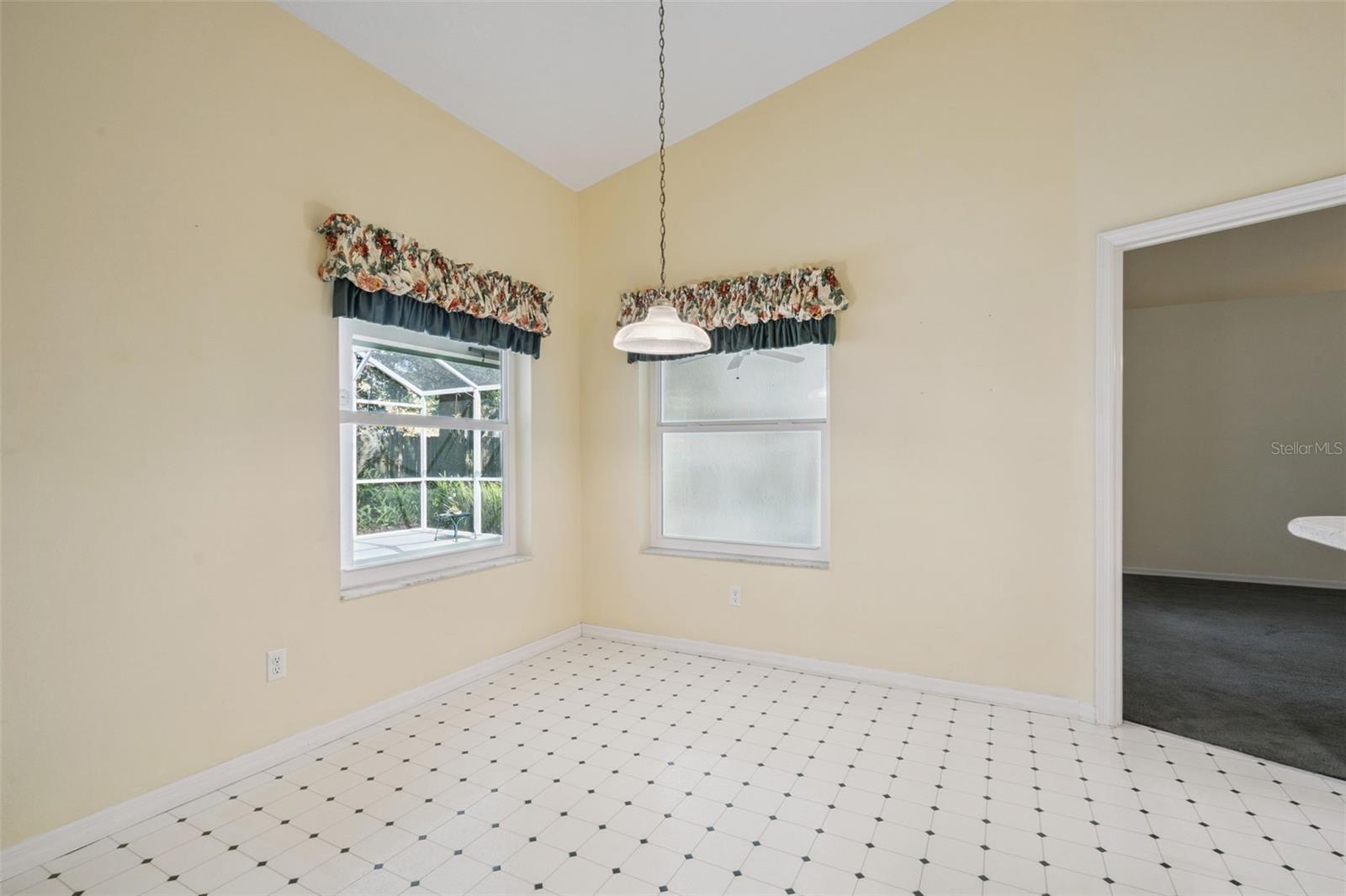 1515 Acropolis Cir Property Photo 11