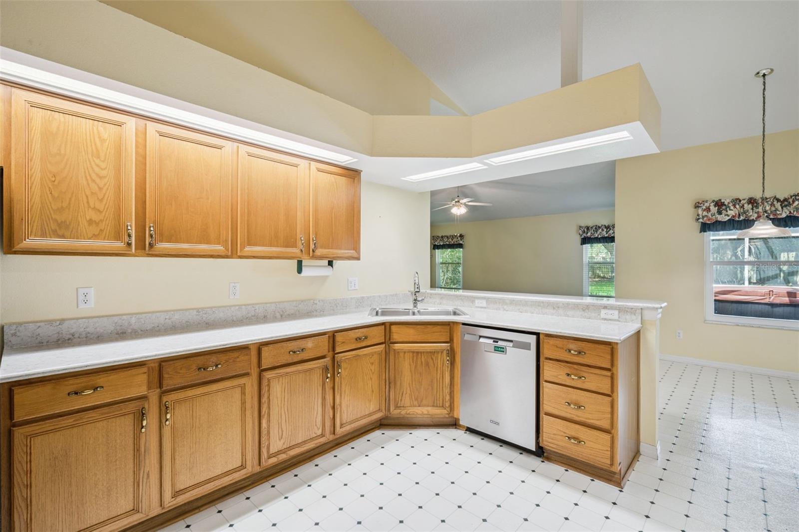 1515 Acropolis Cir Property Photo 12