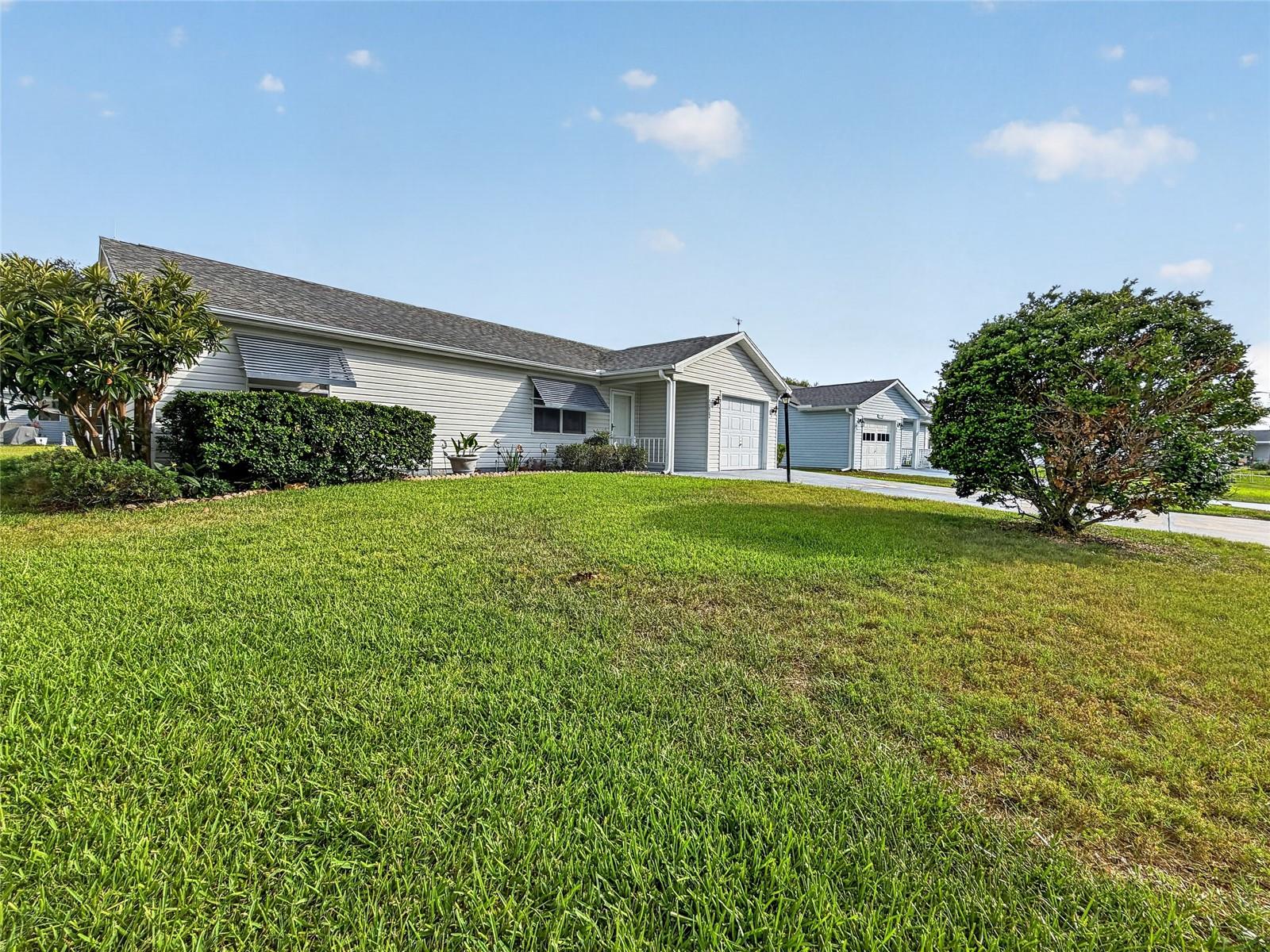 1222 Santos Pl Property Photo 6
