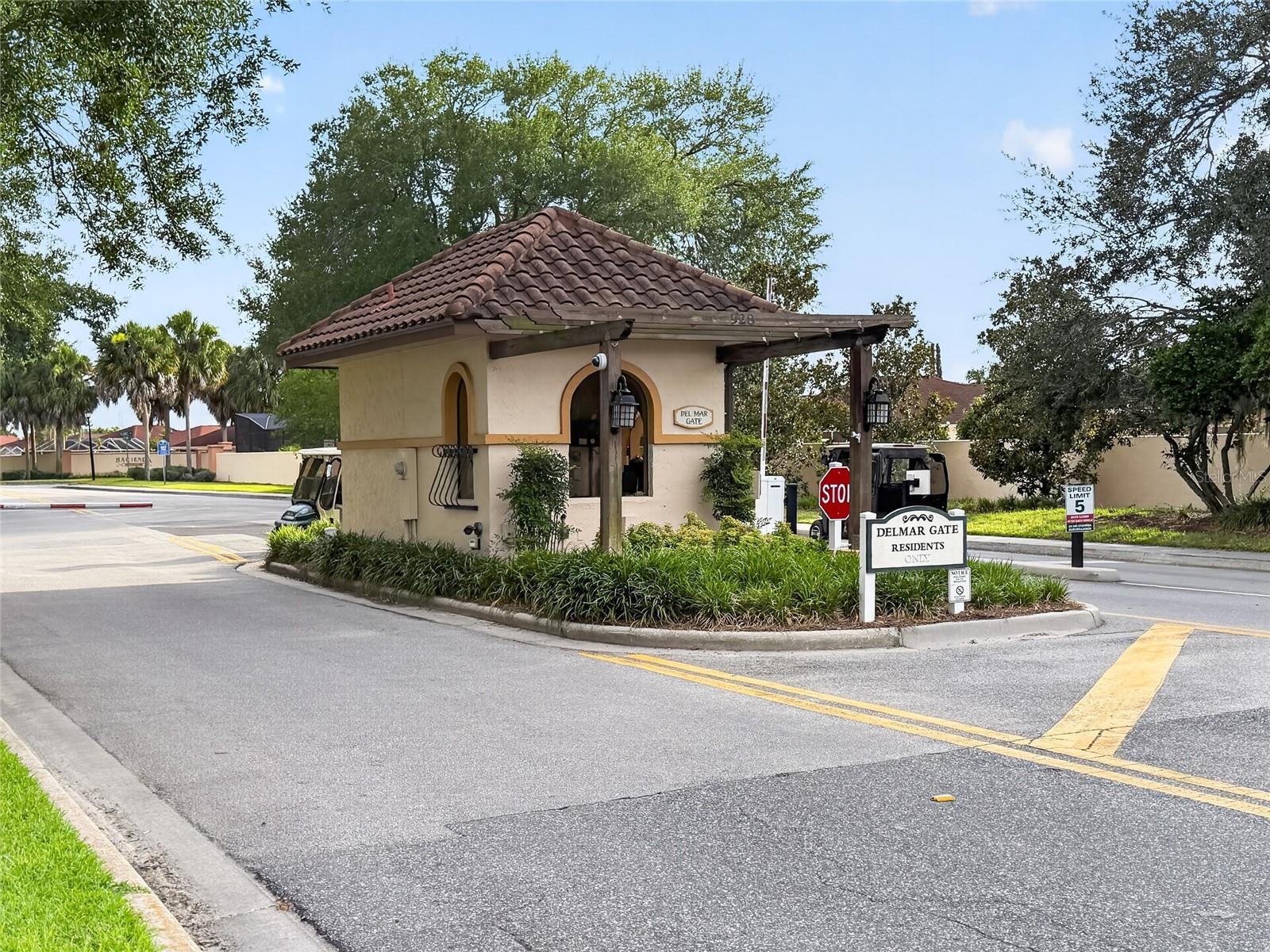 1222 Santos Pl Property Photo 30