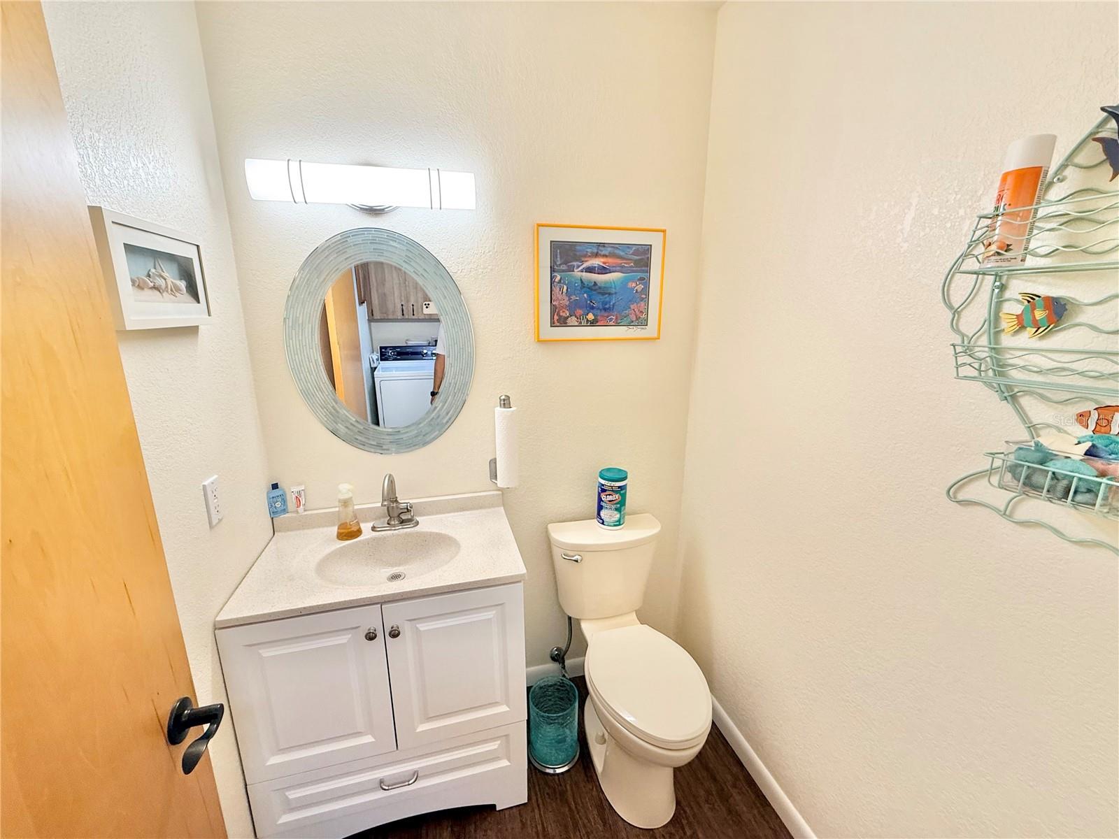 209 W Delaware St Property Photo 32