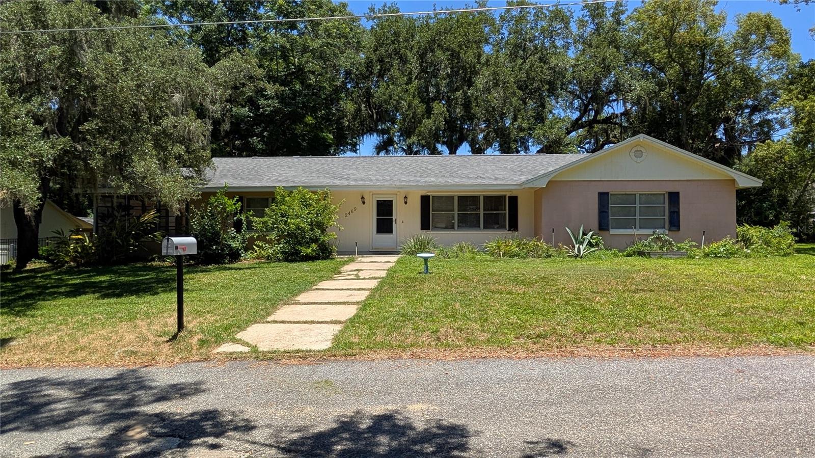 2469 BROADVUE AVE Property Photo 1