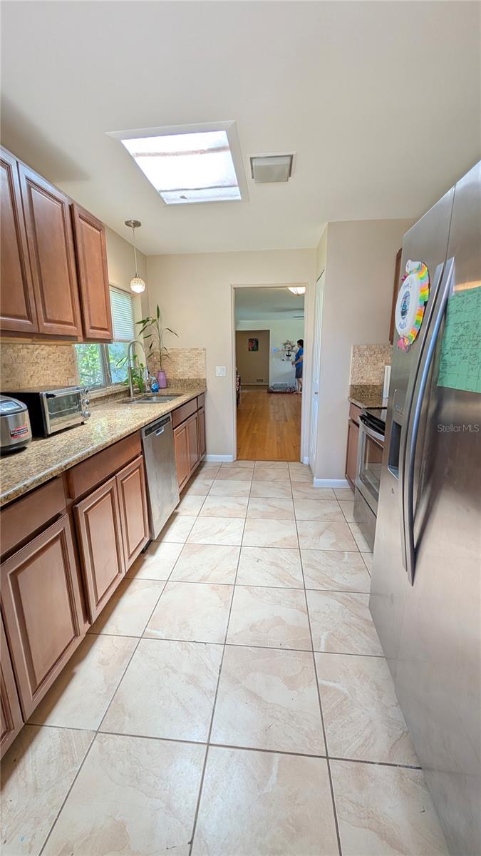 2469 Broadvue Ave Property Photo 10
