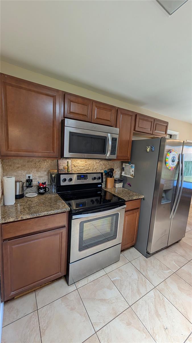 2469 Broadvue Ave Property Photo 11