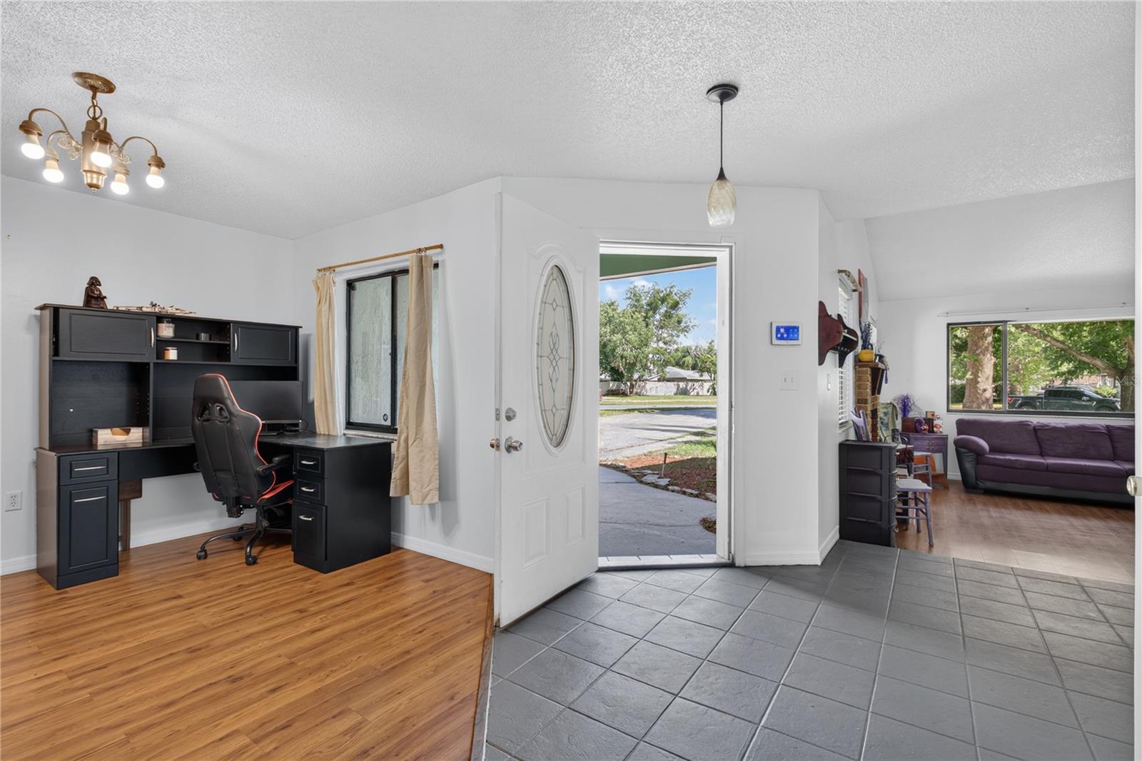 3303 Foxboro Ct Property Photo 4
