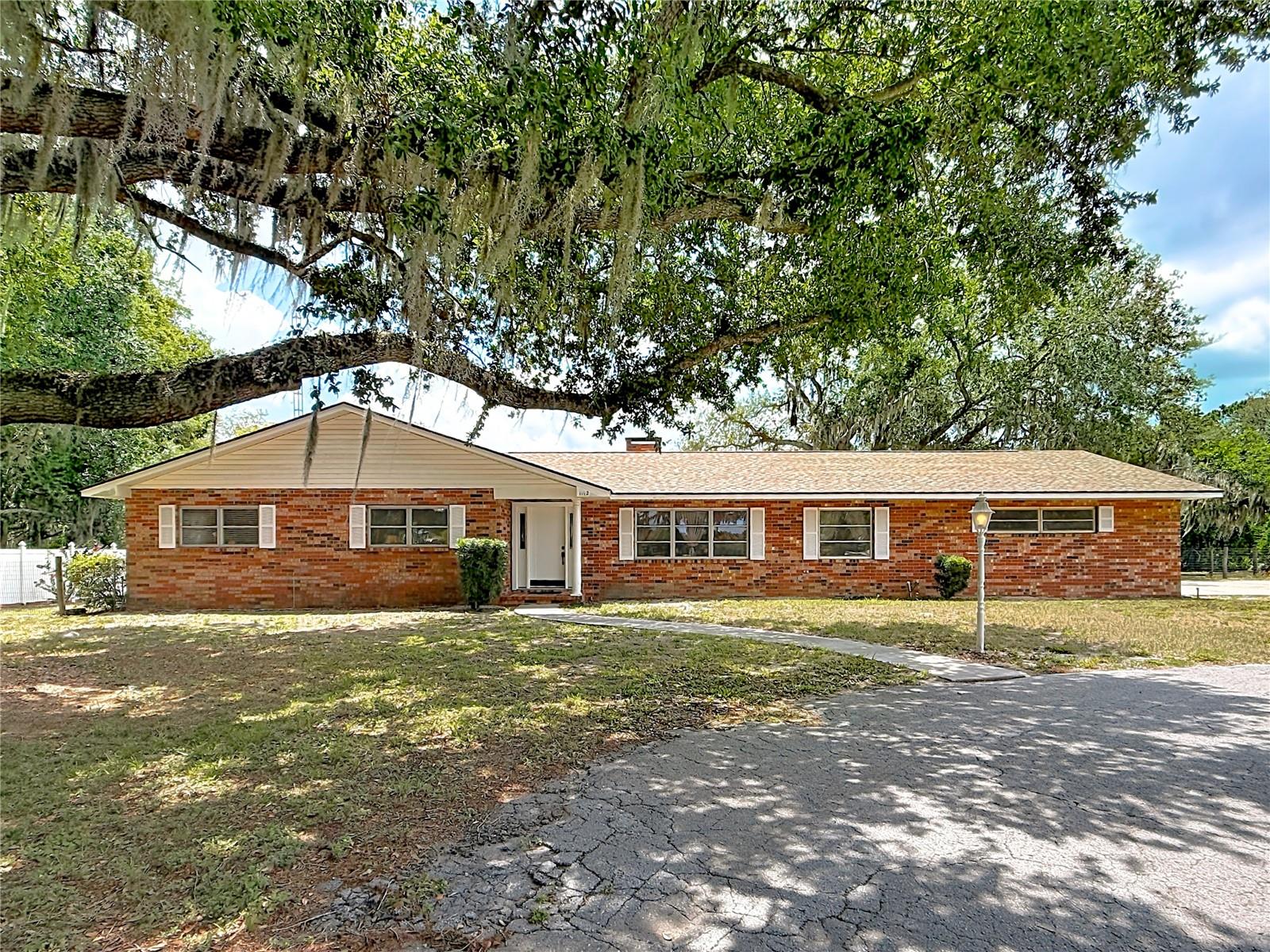 1112 CABALLO RD Property Photo 1