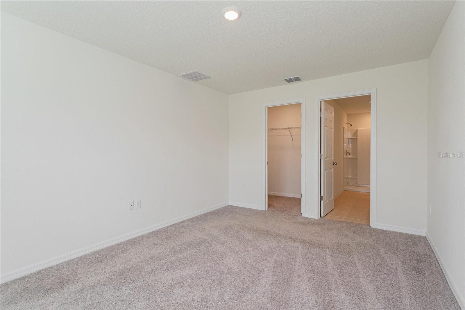352 Towns Cir Property Photo 11