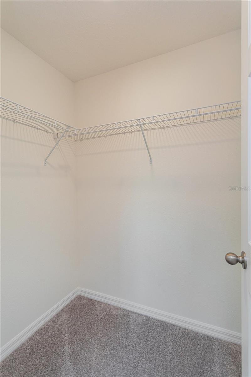 352 Towns Cir Property Photo 15