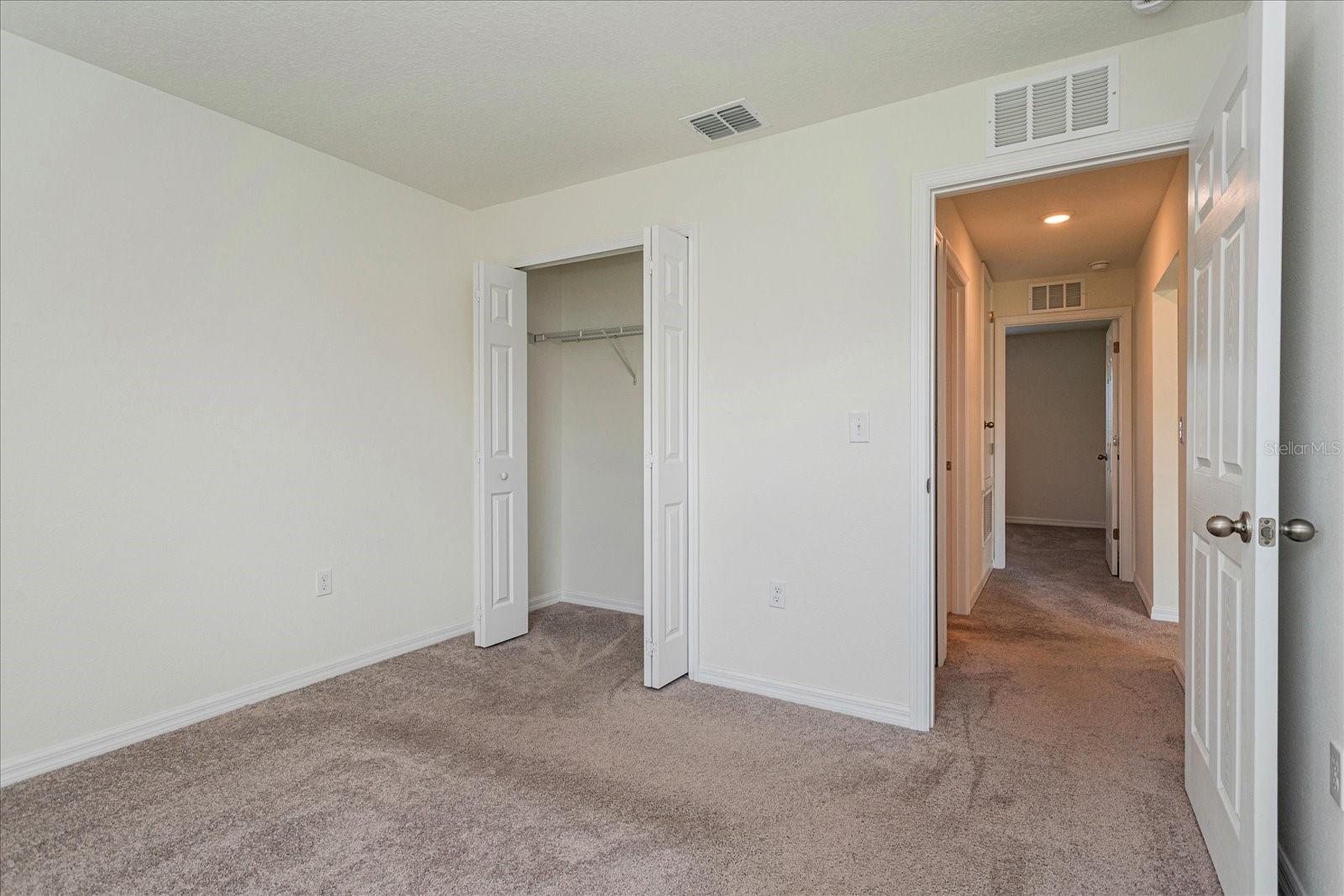 352 Towns Cir Property Photo 19