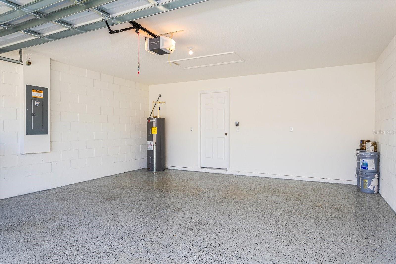 352 Towns Cir Property Photo 22