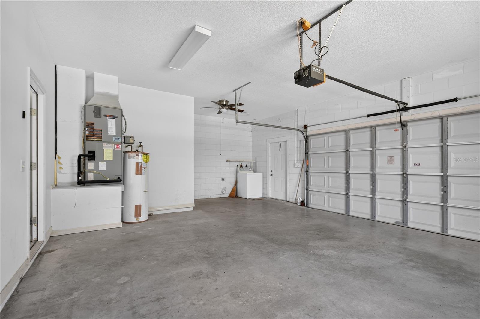 12608 Lake Ridge Cir Property Photo 35