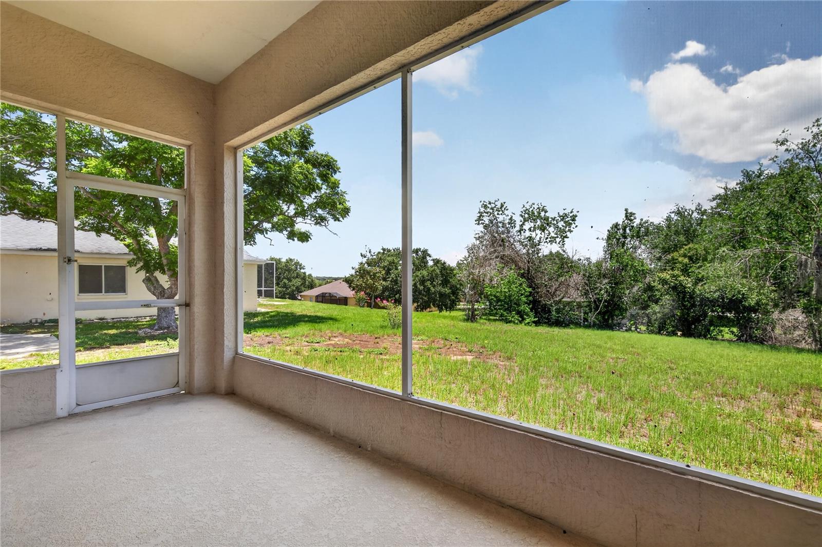 12608 Lake Ridge Cir Property Photo 36