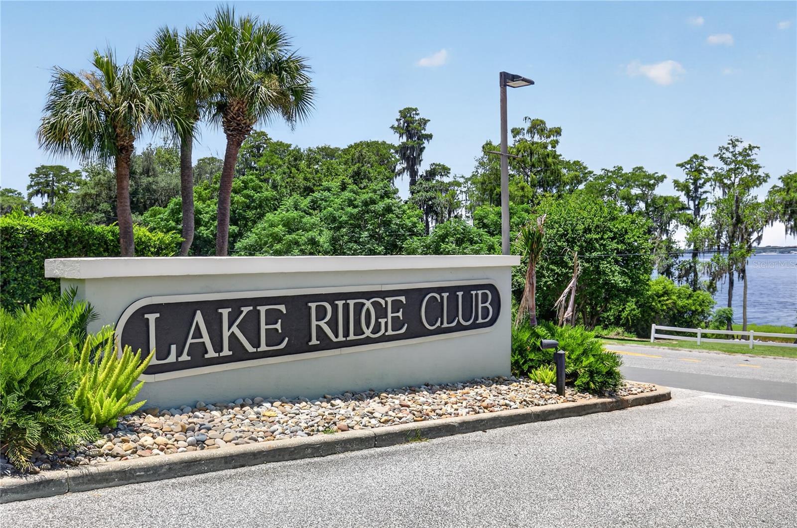 12608 Lake Ridge Cir Property Photo 49