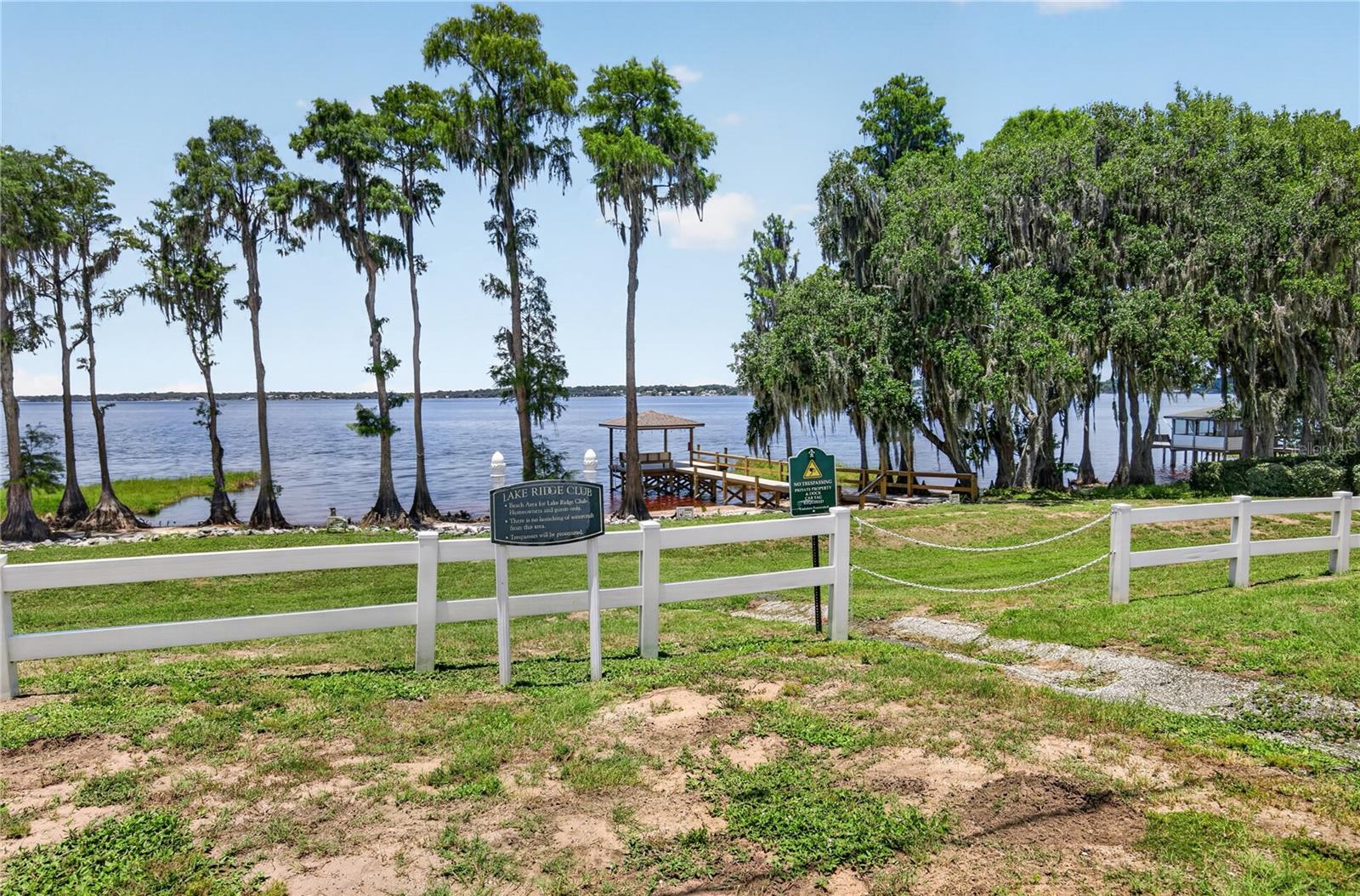 12608 Lake Ridge Cir Property Photo 50