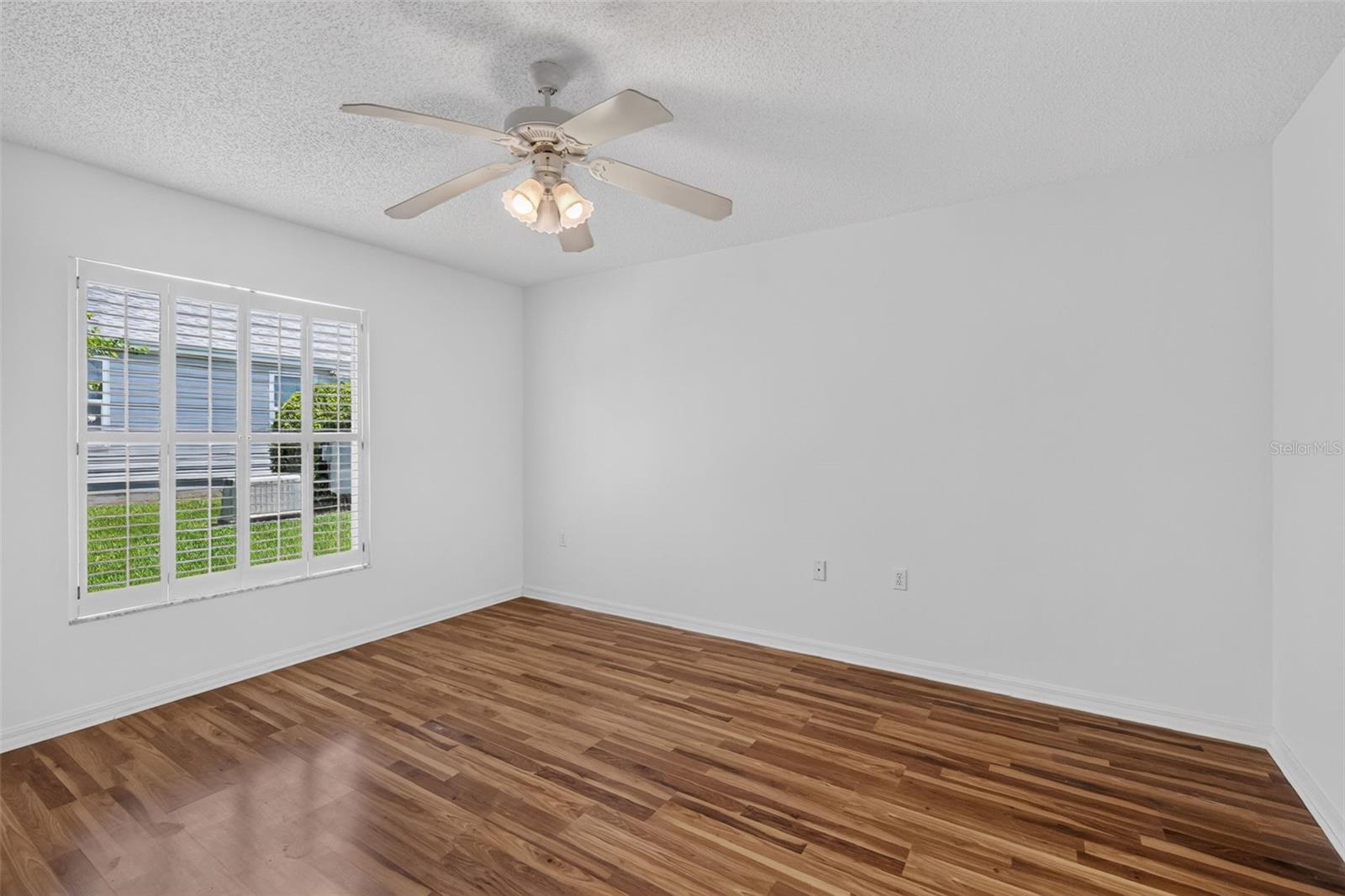 1911 Del Norte Dr Property Photo 16