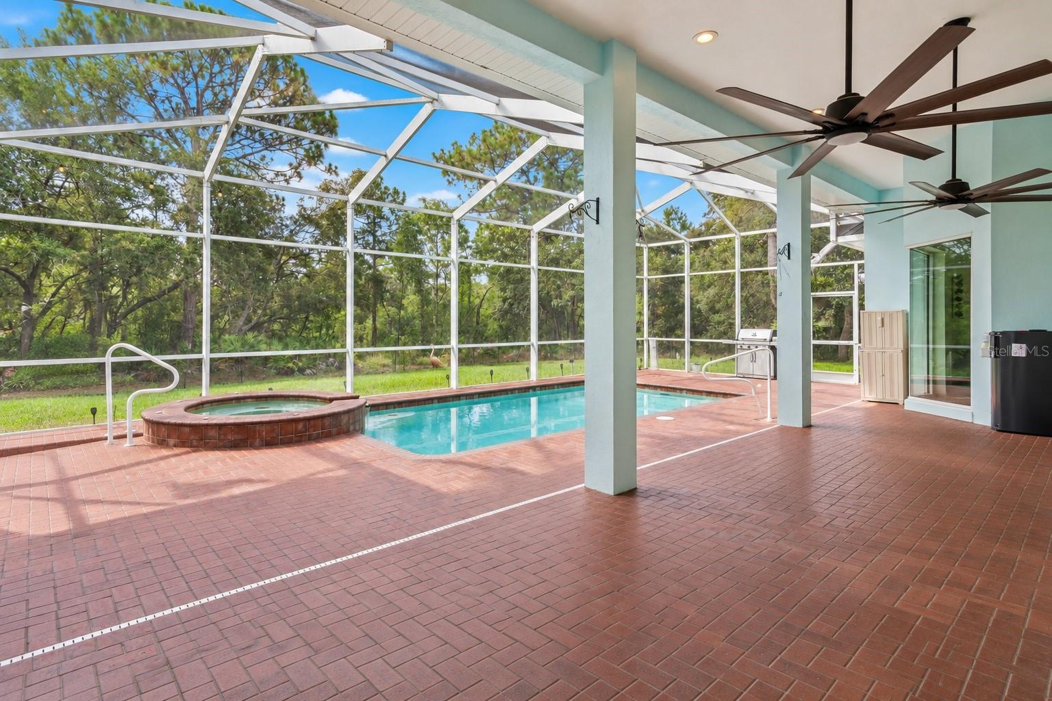 8 Cosmos Ct E Property Photo 44