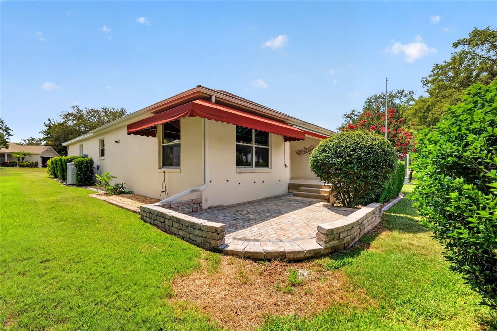 522 Loma Paseo Dr Property Photo 46