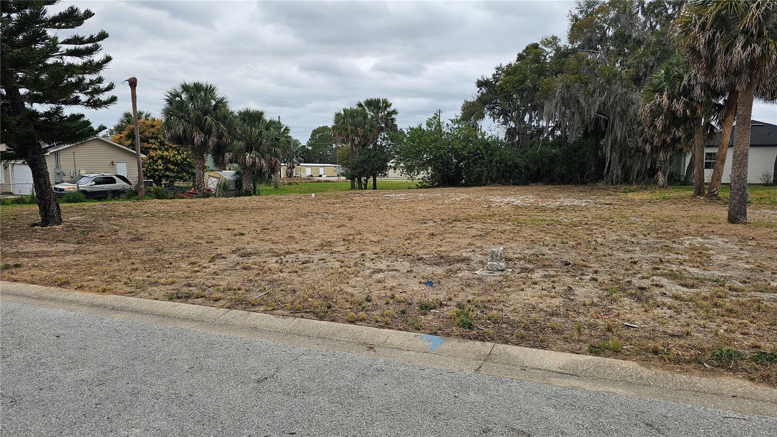 209 W Badger Ave Property Photo 2