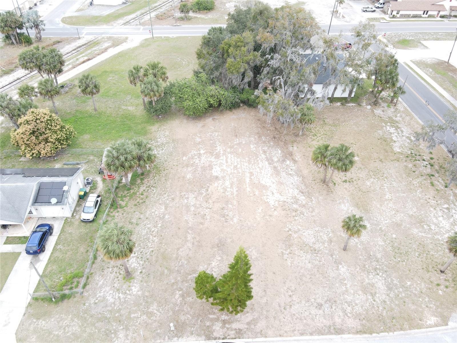 209 W Badger Ave Property Photo 17