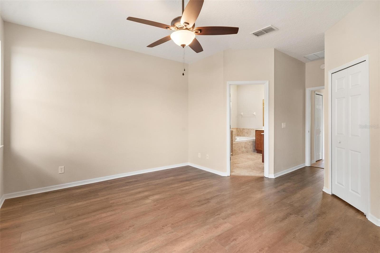 3360 Creek Run Ln Property Photo 22