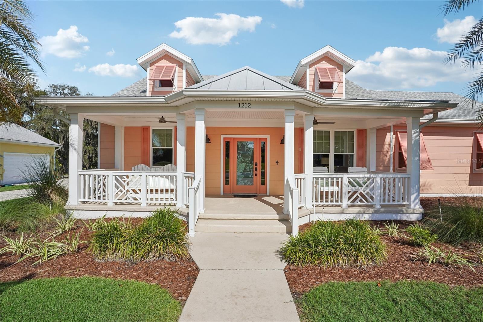 1212 Fiesta Key Cir Property Photo 1